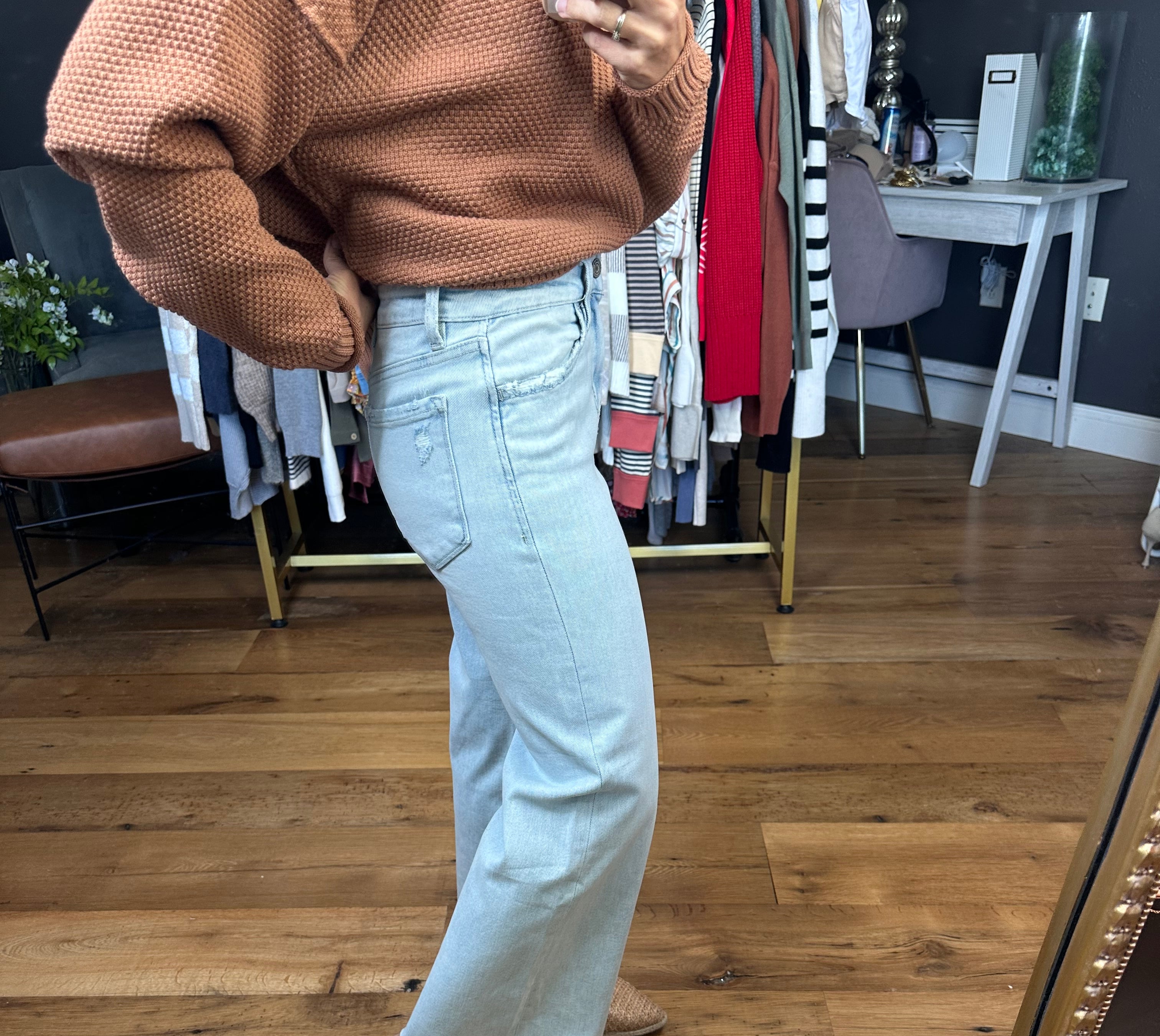 Taylor Mid-Rise Wide Leg Crop with Stretch and Raw Hem-Vervet-Anna Kaytes Boutique, Women's Fashion Boutique in Grinnell, Iowa