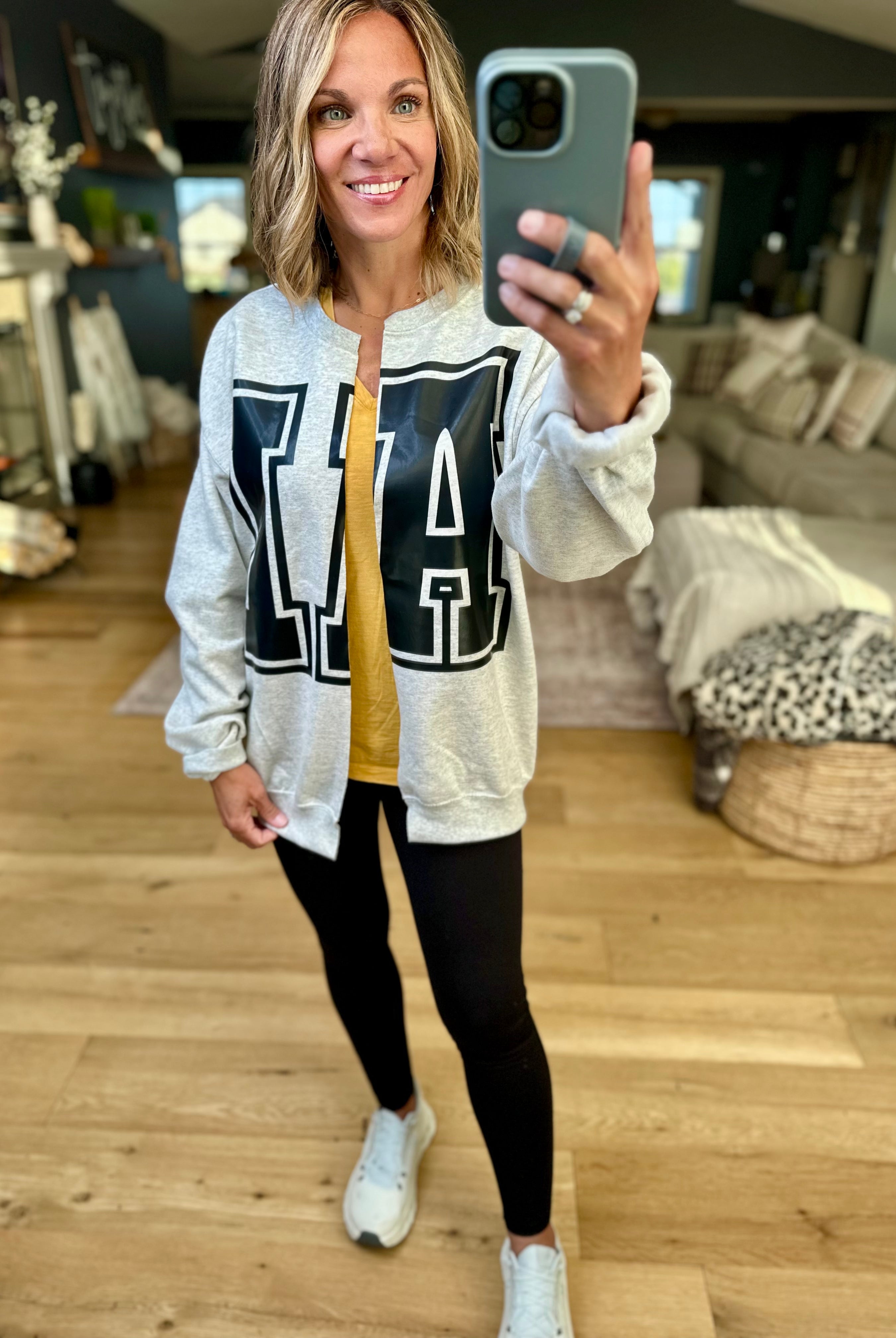 IA Crew Sweatshirt Cardi-Gildan-Anna Kaytes Boutique, Women's Fashion Boutique in Grinnell, Iowa