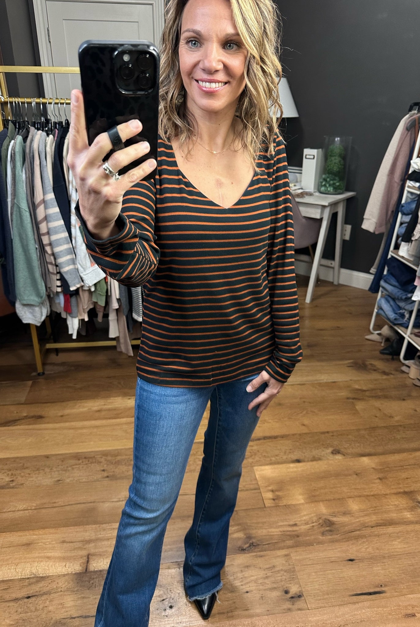 Better Explanation Striped V-Neck Long Sleeve Top - Navy/Rust-Long Sleeves-Skies Are Blue 45496-Anna Kaytes Boutique, Women's Fashion Boutique in Grinnell, Iowa