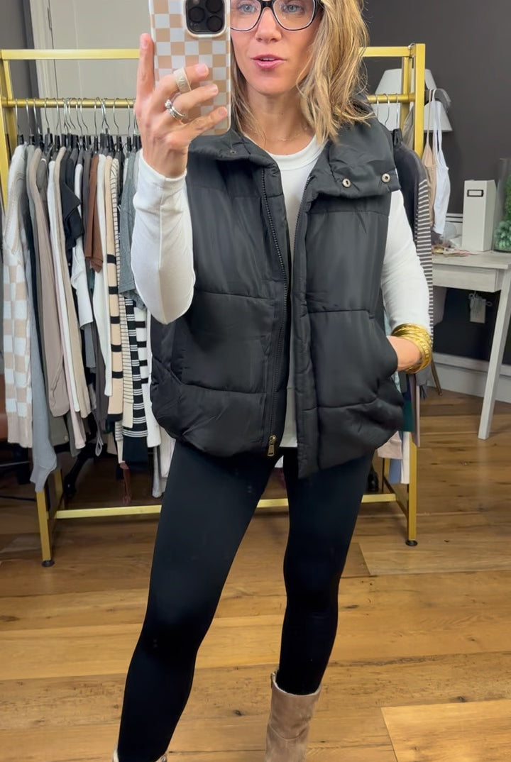 The Gabby Puffer Vest - Black-Blu Pepper-Anna Kaytes Boutique, Women's Fashion Boutique in Grinnell, Iowa