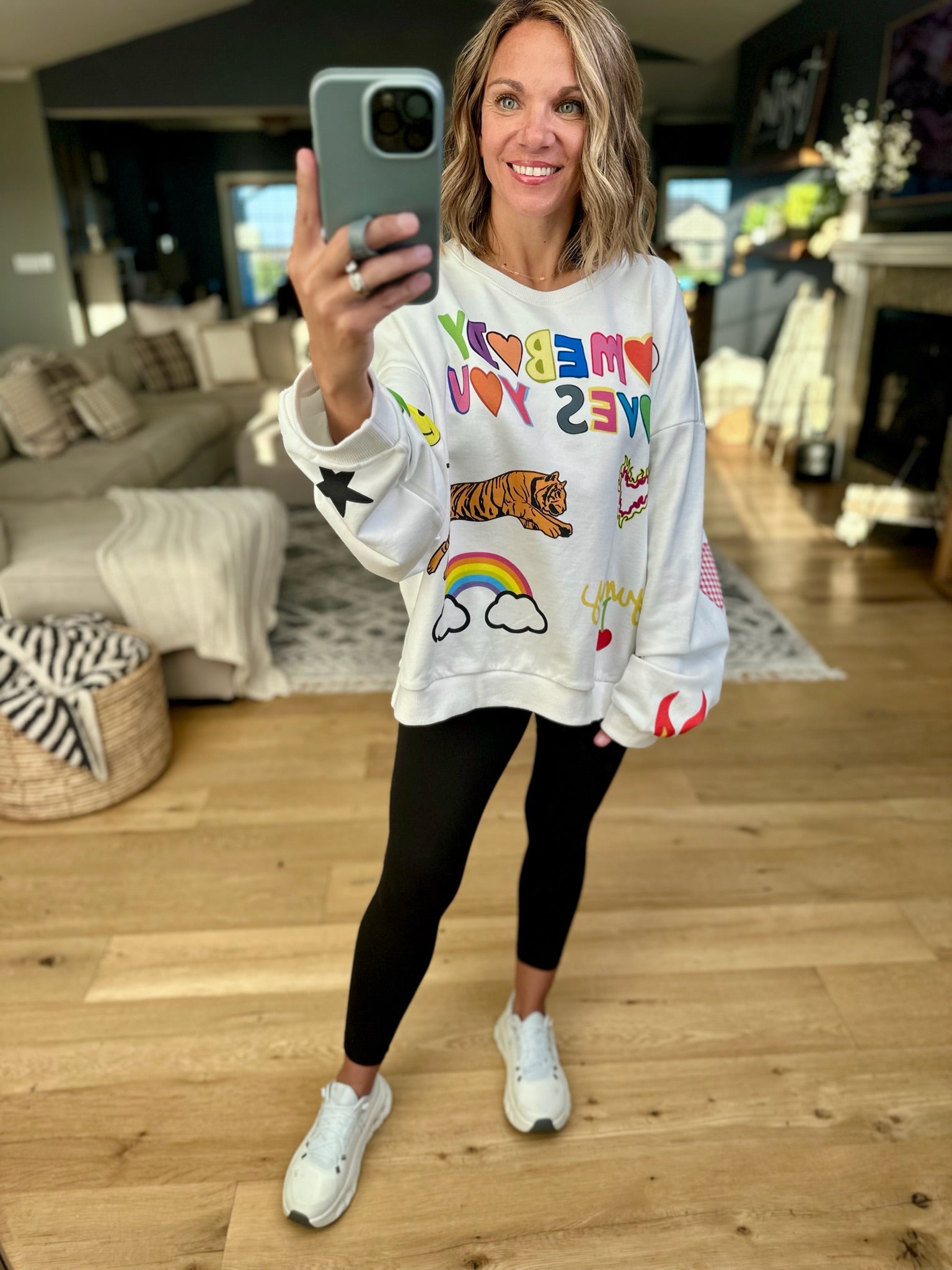 Somebody Loves You Graphic Print Crewneck-Bucketlist-Anna Kaytes Boutique, Women's Fashion Boutique in Grinnell, Iowa