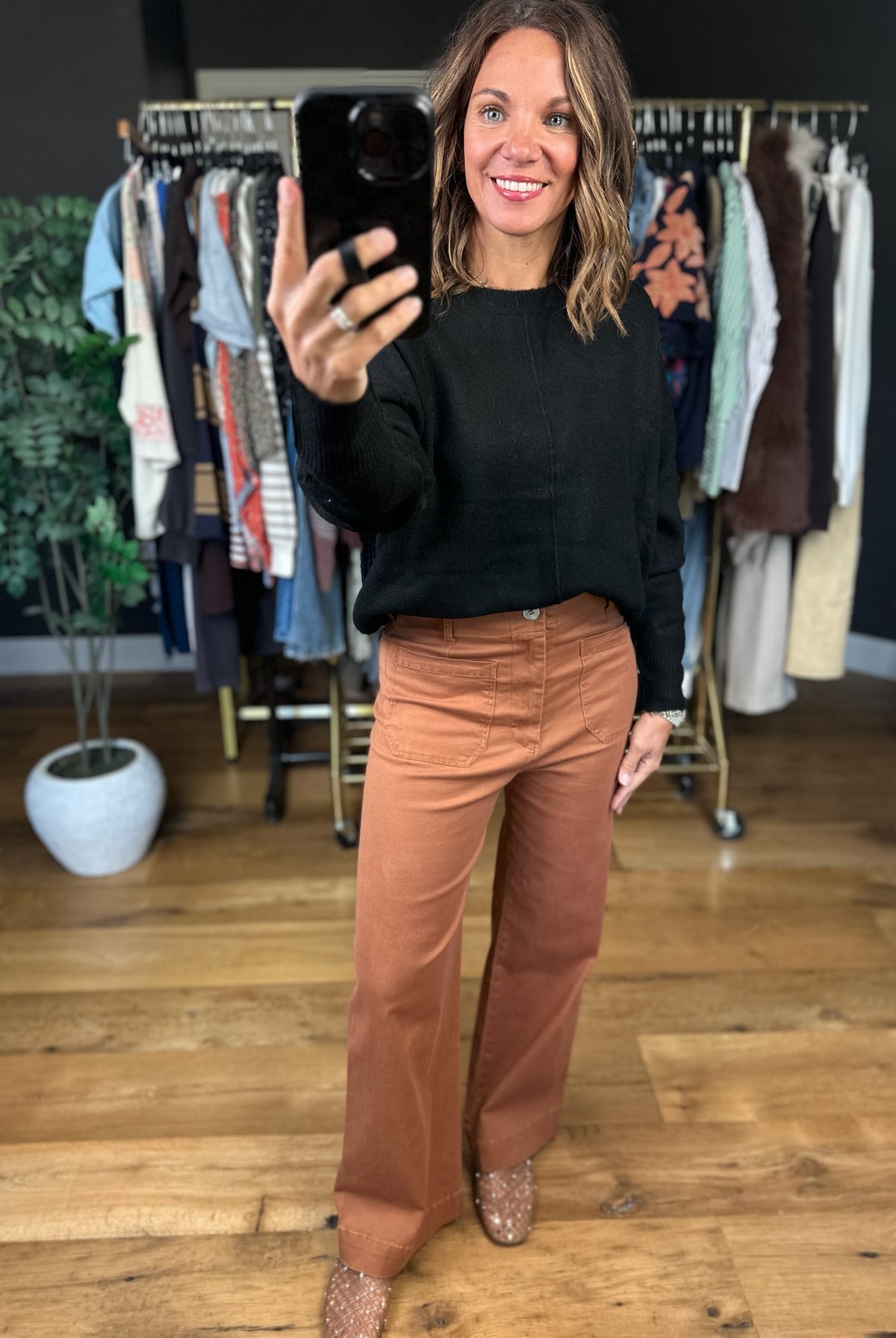 The Danielle Pocket Pant-Pants-She & Sky-Anna Kaytes Boutique, Women's Fashion Boutique in Grinnell, Iowa