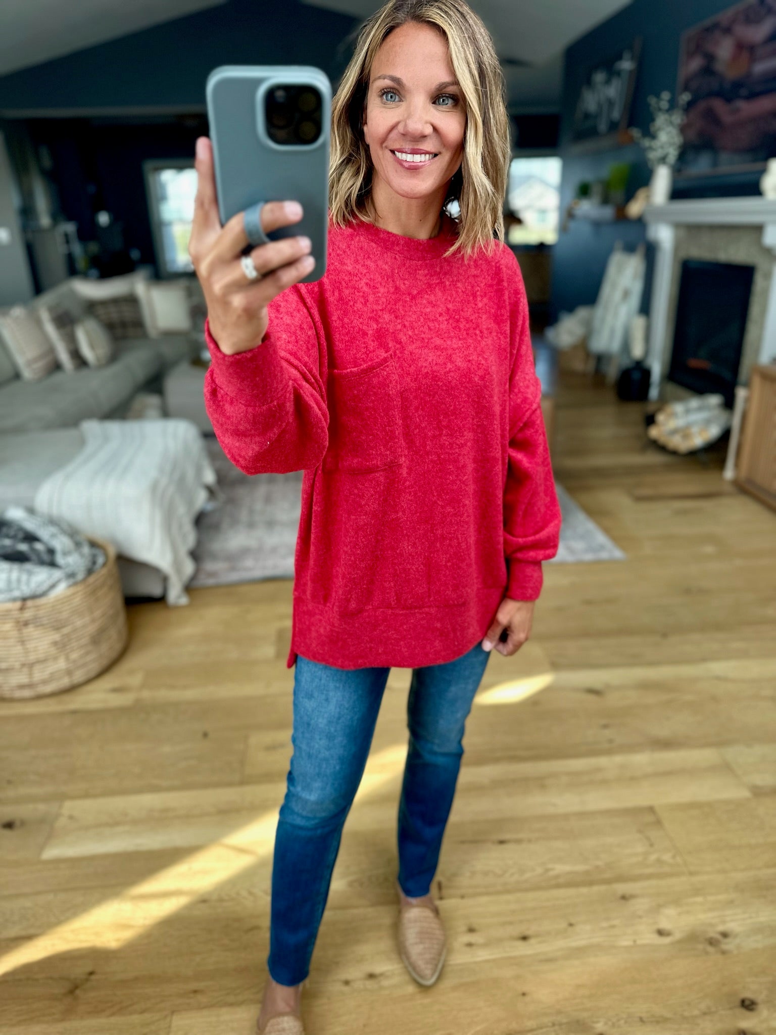 Home Stretch Hi-Low Pocket Top-Zenana-Anna Kaytes Boutique, Women's Fashion Boutique in Grinnell, Iowa