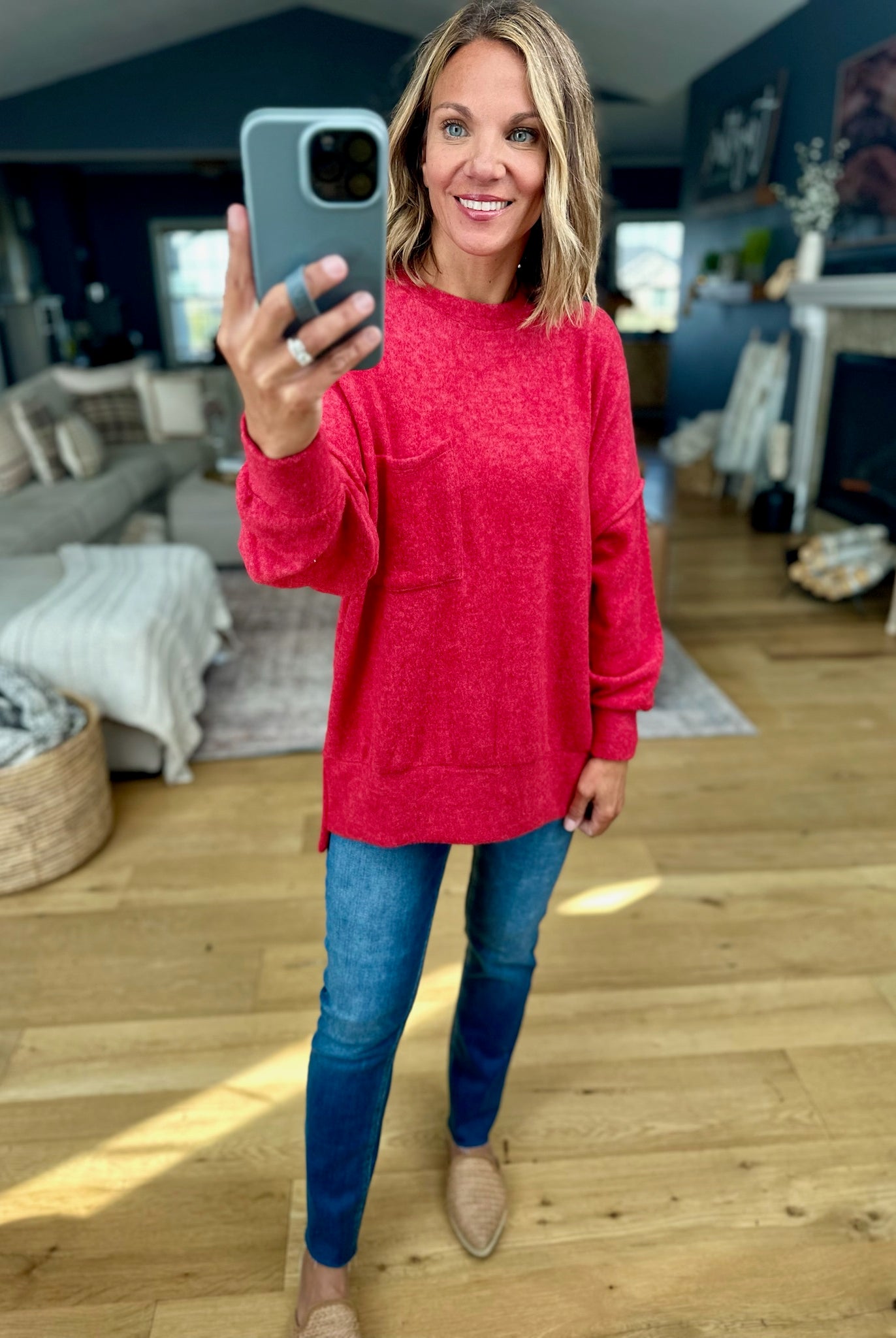 Home Stretch Hi-Low Pocket Top-Zenana-Anna Kaytes Boutique, Women's Fashion Boutique in Grinnell, Iowa