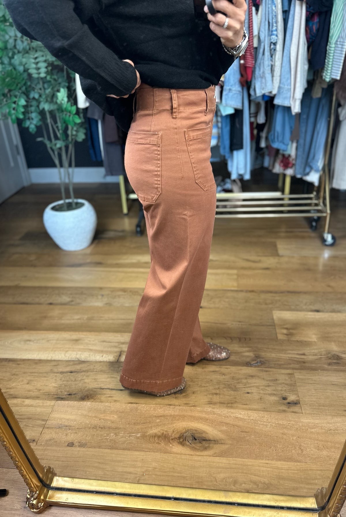 The Danielle Pocket Pant-Pants-She & Sky-Anna Kaytes Boutique, Women's Fashion Boutique in Grinnell, Iowa