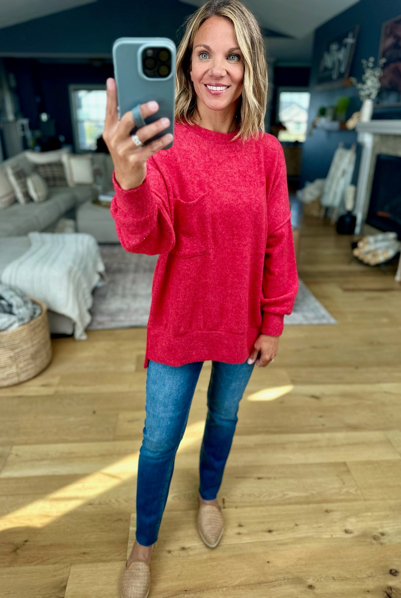 Home Stretch Hi-Low Pocket Top-Zenana-Anna Kaytes Boutique, Women's Fashion Boutique in Grinnell, Iowa