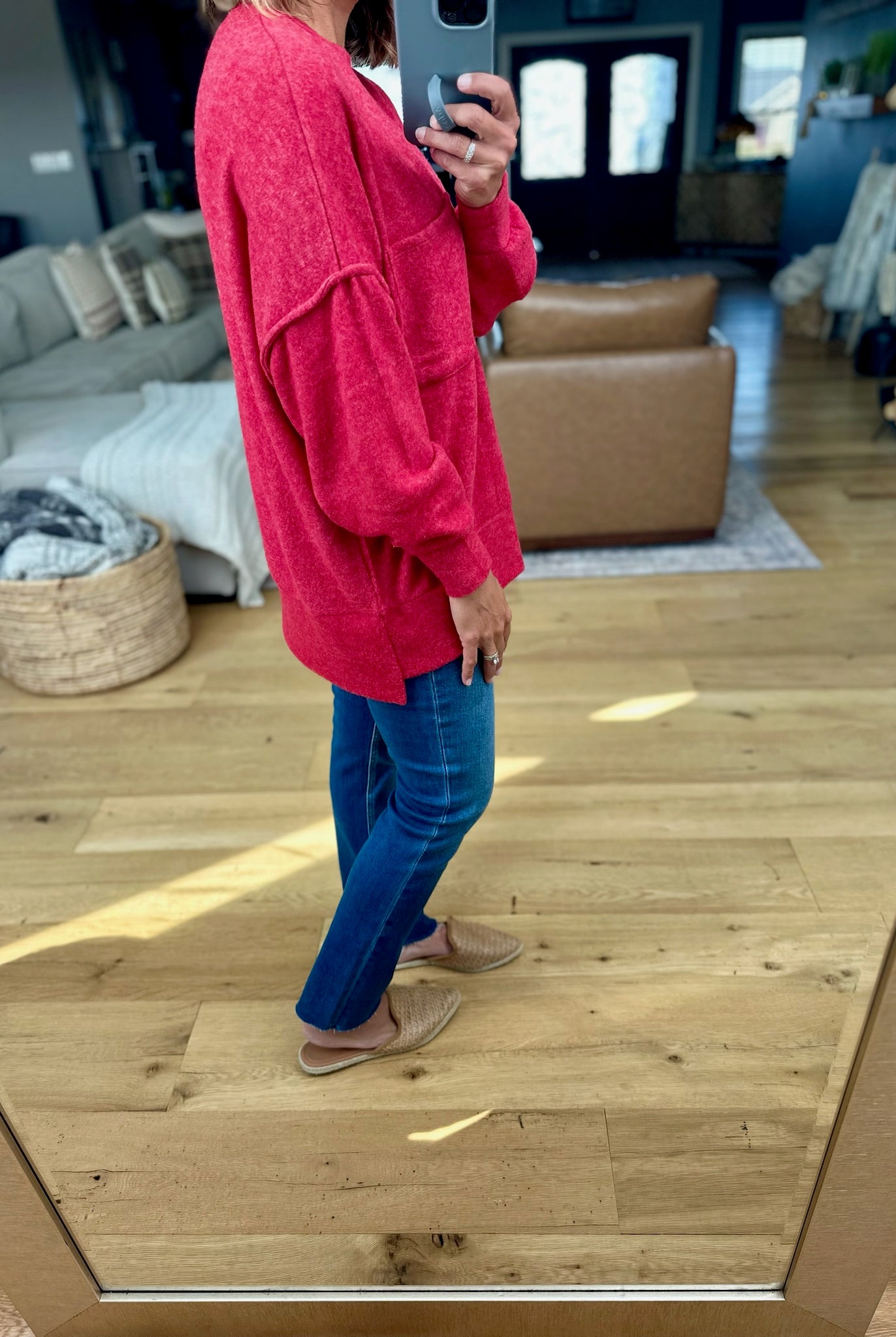 Home Stretch Hi-Low Pocket Top-Zenana-Anna Kaytes Boutique, Women's Fashion Boutique in Grinnell, Iowa