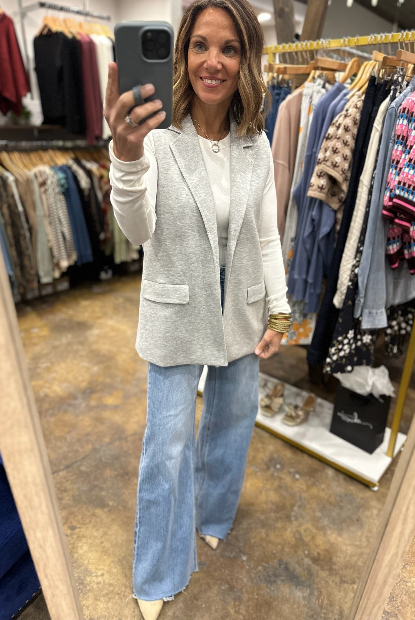 Look Ahead Pocket Vest-Vests-Doe & Rae-Anna Kaytes Boutique, Women's Fashion Boutique in Grinnell, Iowa