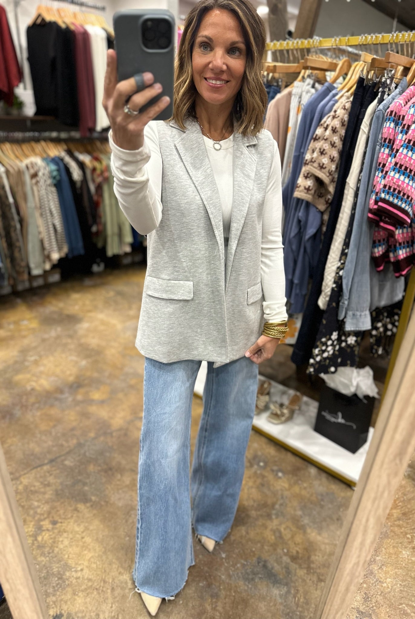 Look Ahead Pocket Vest-Vests-Doe & Rae-Anna Kaytes Boutique, Women's Fashion Boutique in Grinnell, Iowa