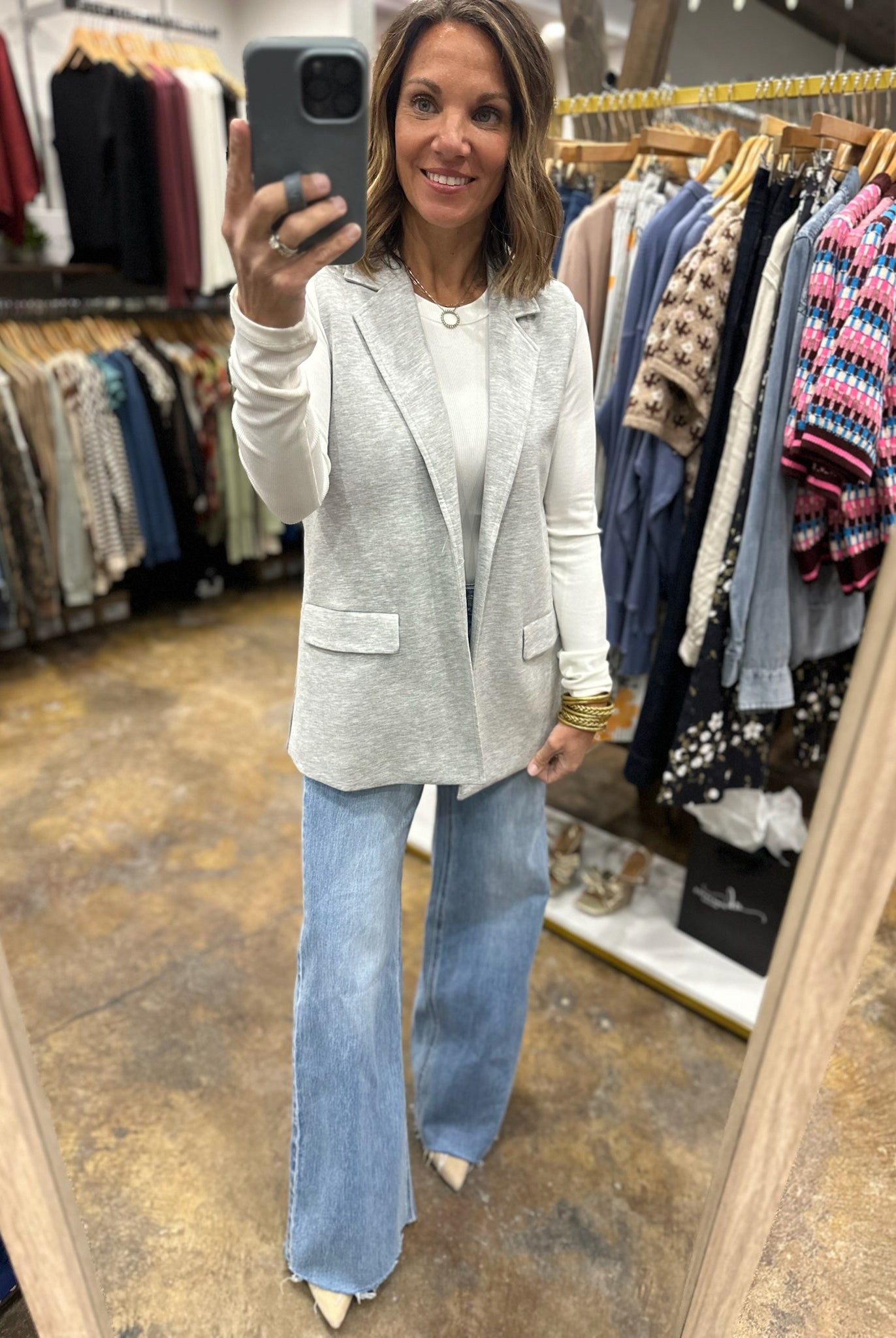 Look Ahead Pocket Vest-Vests-Doe & Rae-Anna Kaytes Boutique, Women's Fashion Boutique in Grinnell, Iowa