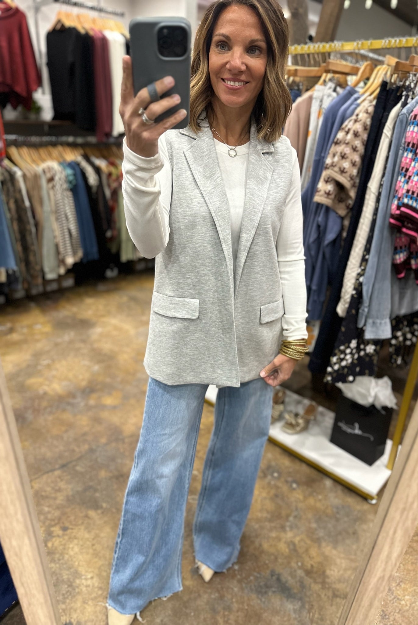 Look Ahead Pocket Vest-Vests-Doe & Rae-Anna Kaytes Boutique, Women's Fashion Boutique in Grinnell, Iowa