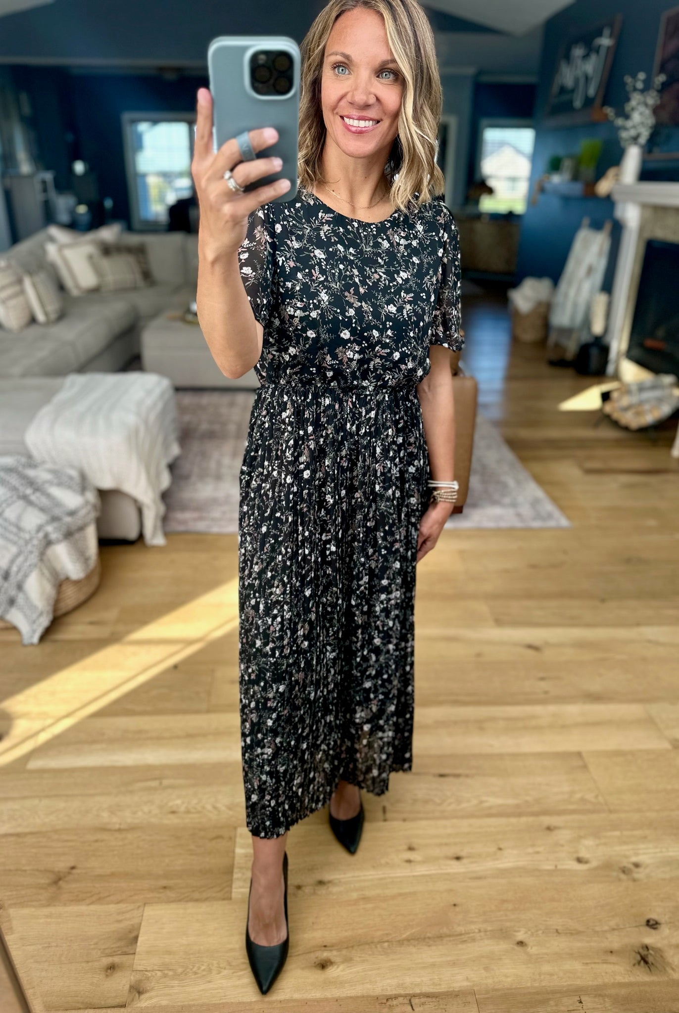 Looking Back Pleated Floral Dress-Hayden-Anna Kaytes Boutique, Women's Fashion Boutique in Grinnell, Iowa