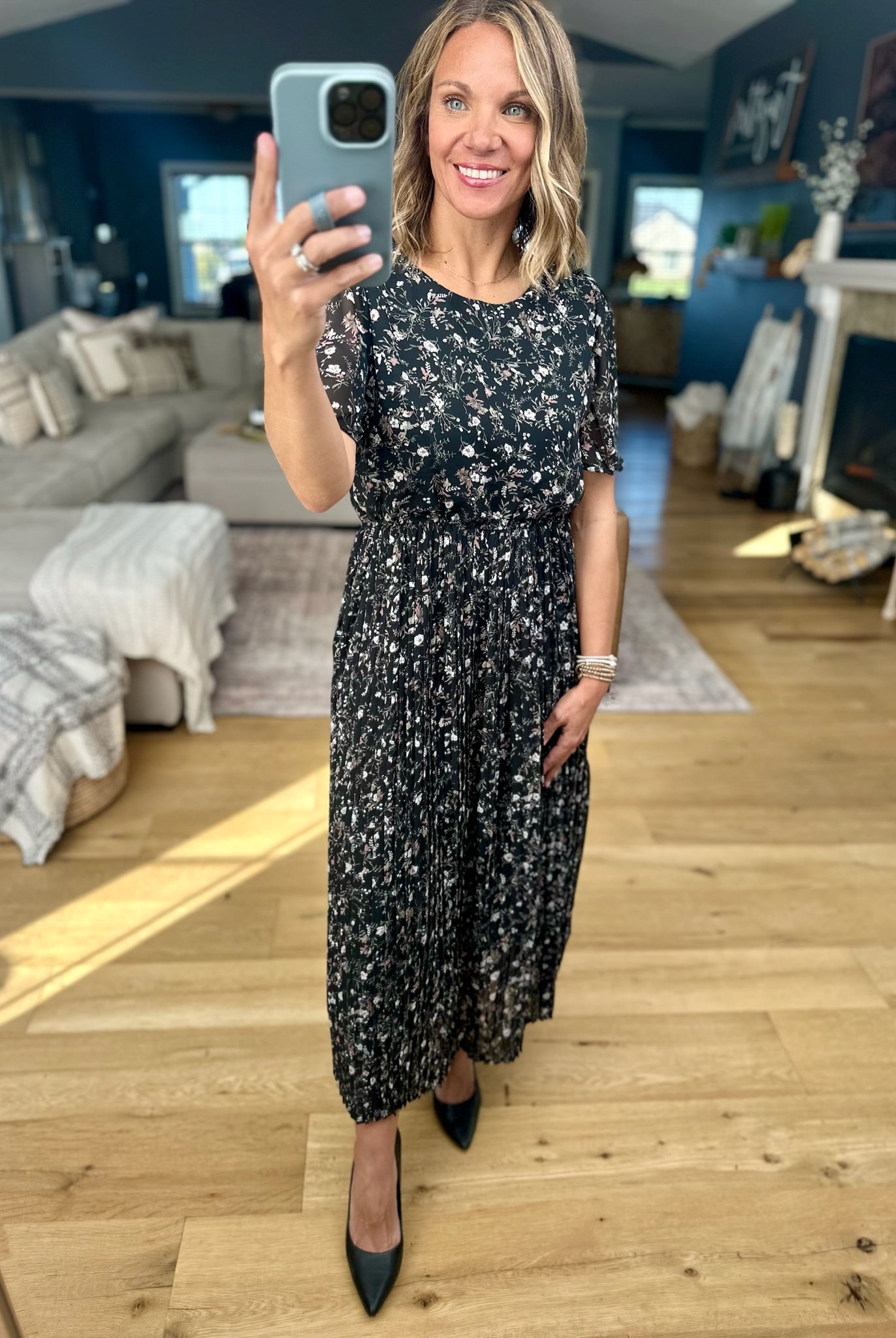 Looking Back Pleated Floral Dress-Hayden-Anna Kaytes Boutique, Women's Fashion Boutique in Grinnell, Iowa