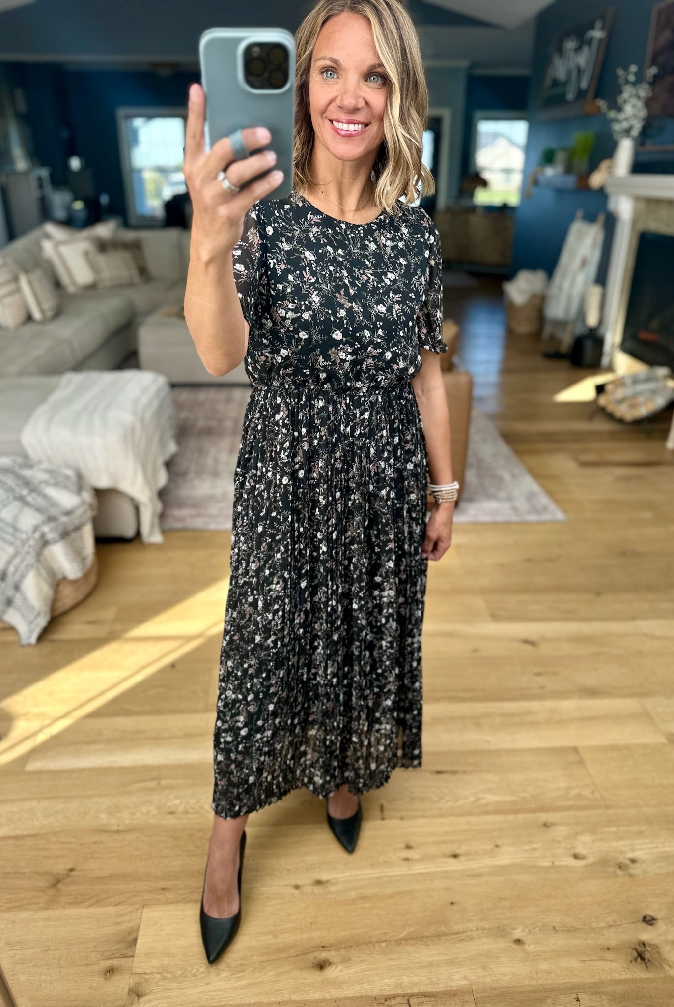Looking Back Pleated Floral Dress-Hayden-Anna Kaytes Boutique, Women's Fashion Boutique in Grinnell, Iowa