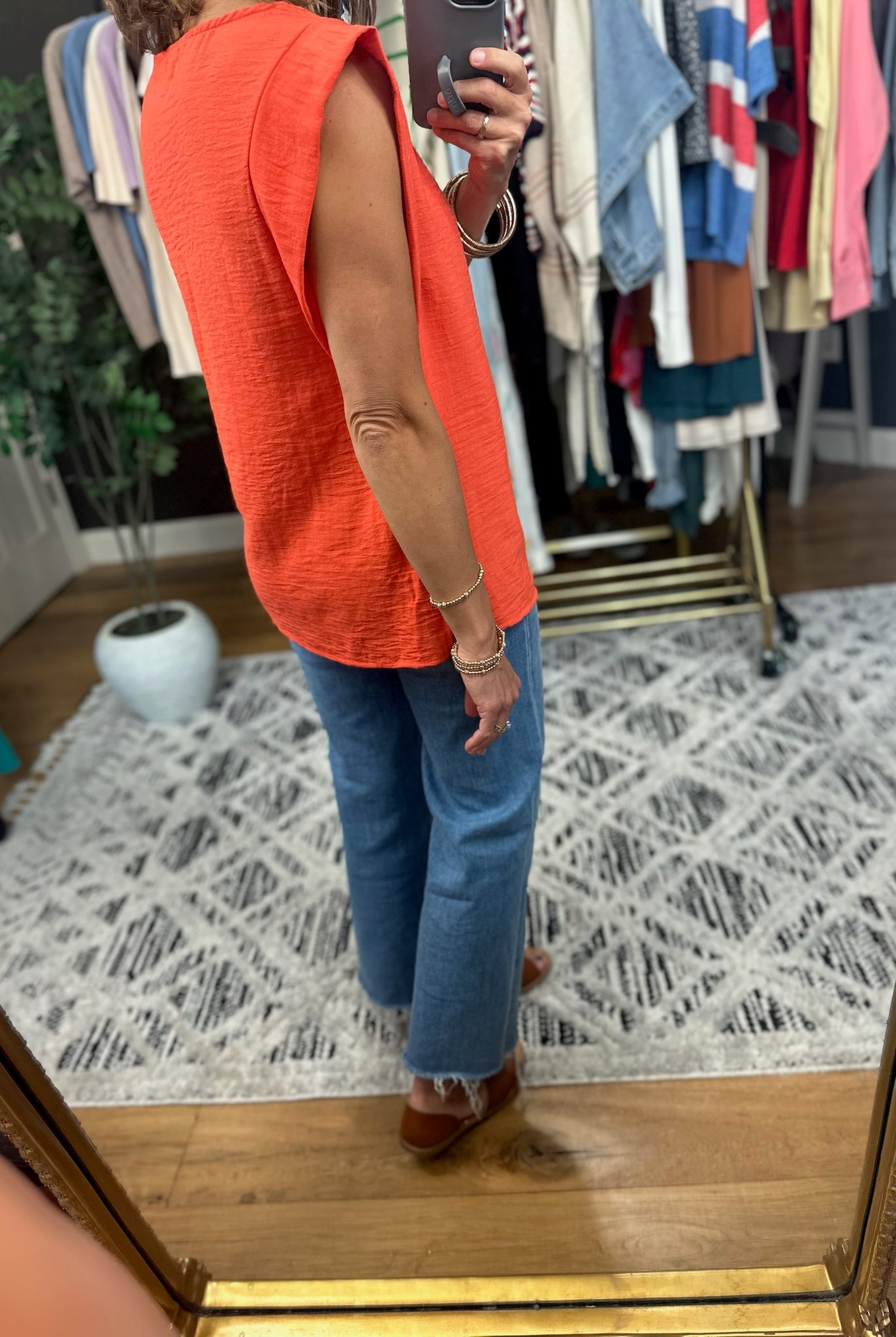 In The Right Place Drop-Shoulder Top-Short Sleeves-Les Amis-Anna Kaytes Boutique, Women's Fashion Boutique in Grinnell, Iowa