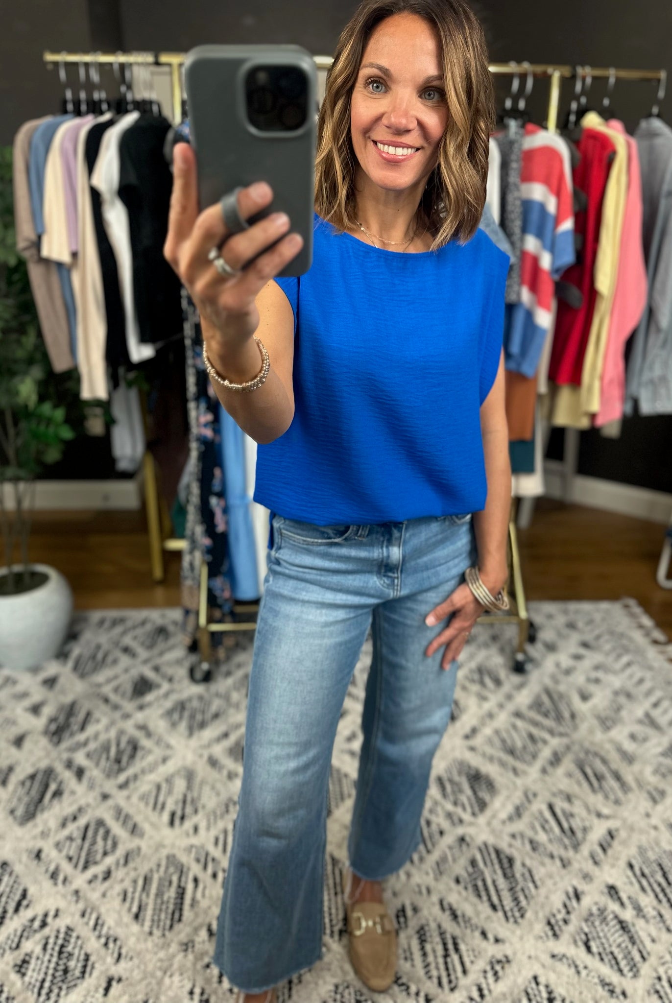 In The Right Place Drop-Shoulder Top-Short Sleeves-Les Amis-Anna Kaytes Boutique, Women's Fashion Boutique in Grinnell, Iowa