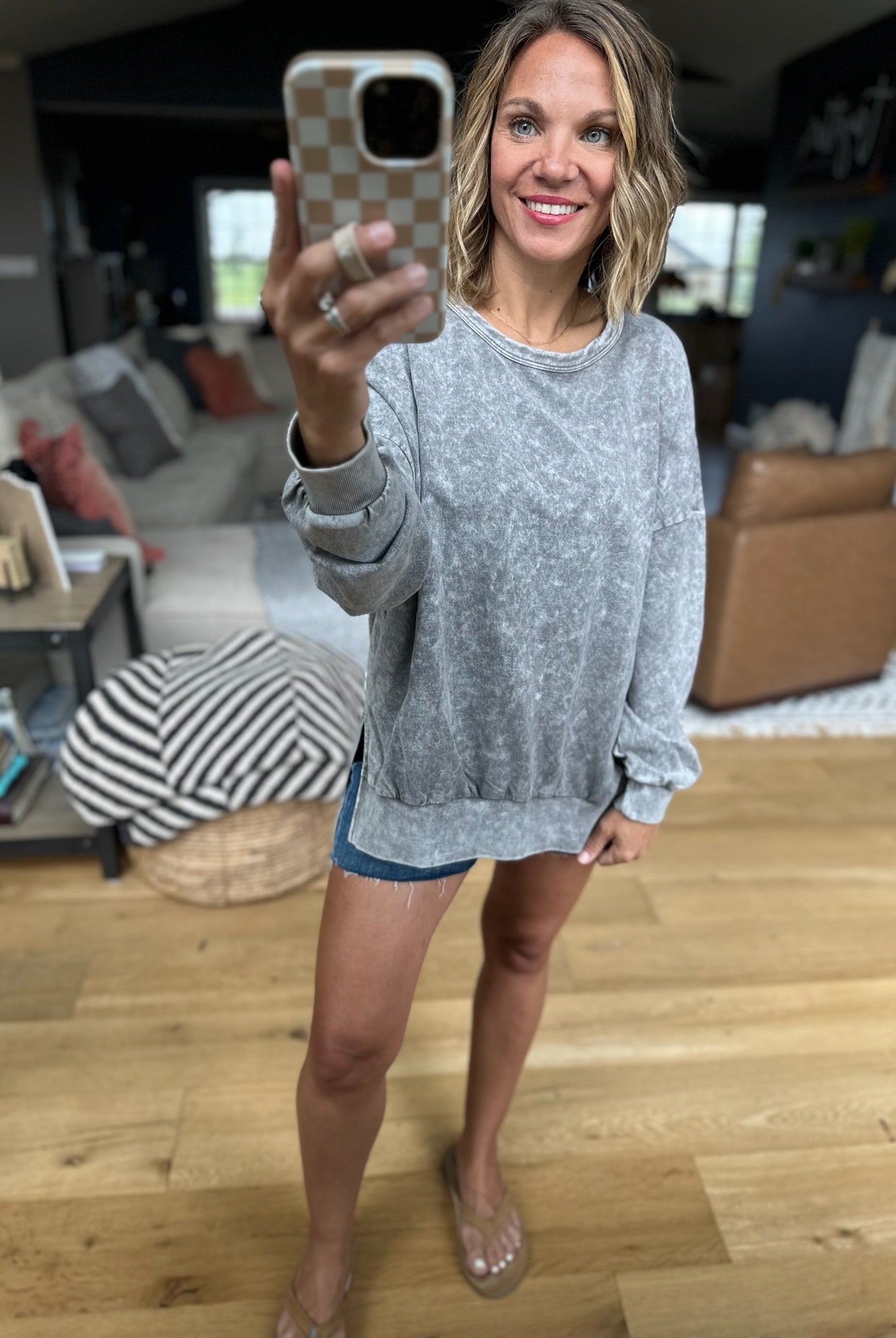 Right Away Washed Crew Sweatshirt-Blu Pepper-Anna Kaytes Boutique, Women's Fashion Boutique in Grinnell, Iowa