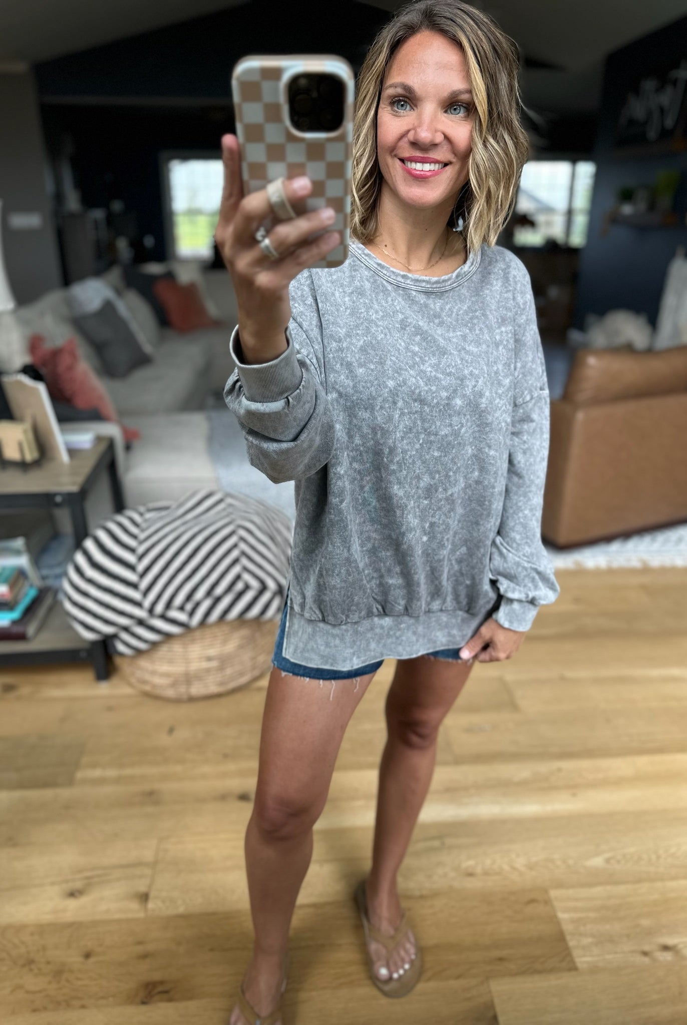 Right Away Washed Crew Sweatshirt-Blu Pepper-Anna Kaytes Boutique, Women's Fashion Boutique in Grinnell, Iowa