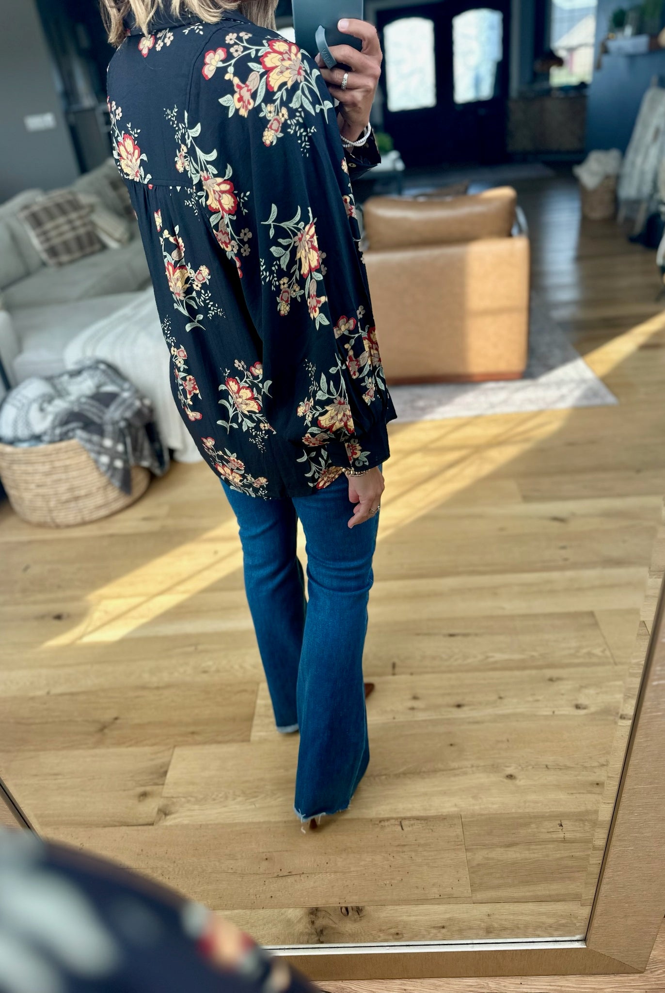 Moonlight Flowers Button-Down Top-Entro-Anna Kaytes Boutique, Women's Fashion Boutique in Grinnell, Iowa