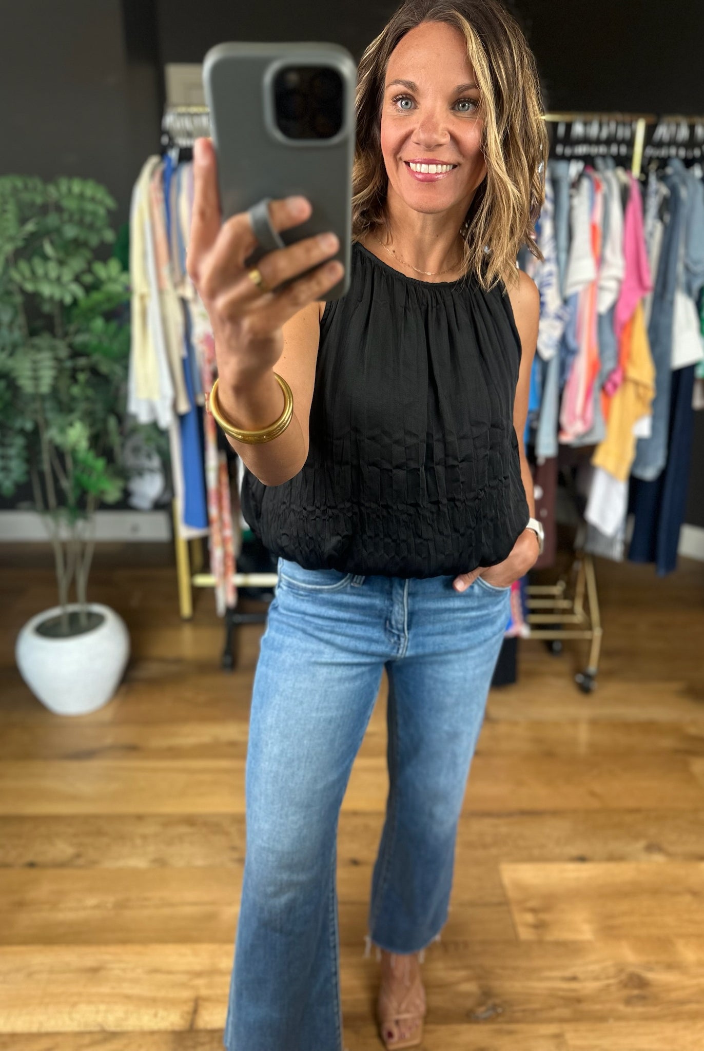 Stand My Ground Bubble-Hem Top-Sleeveless-ee:some-Anna Kaytes Boutique, Women's Fashion Boutique in Grinnell, Iowa