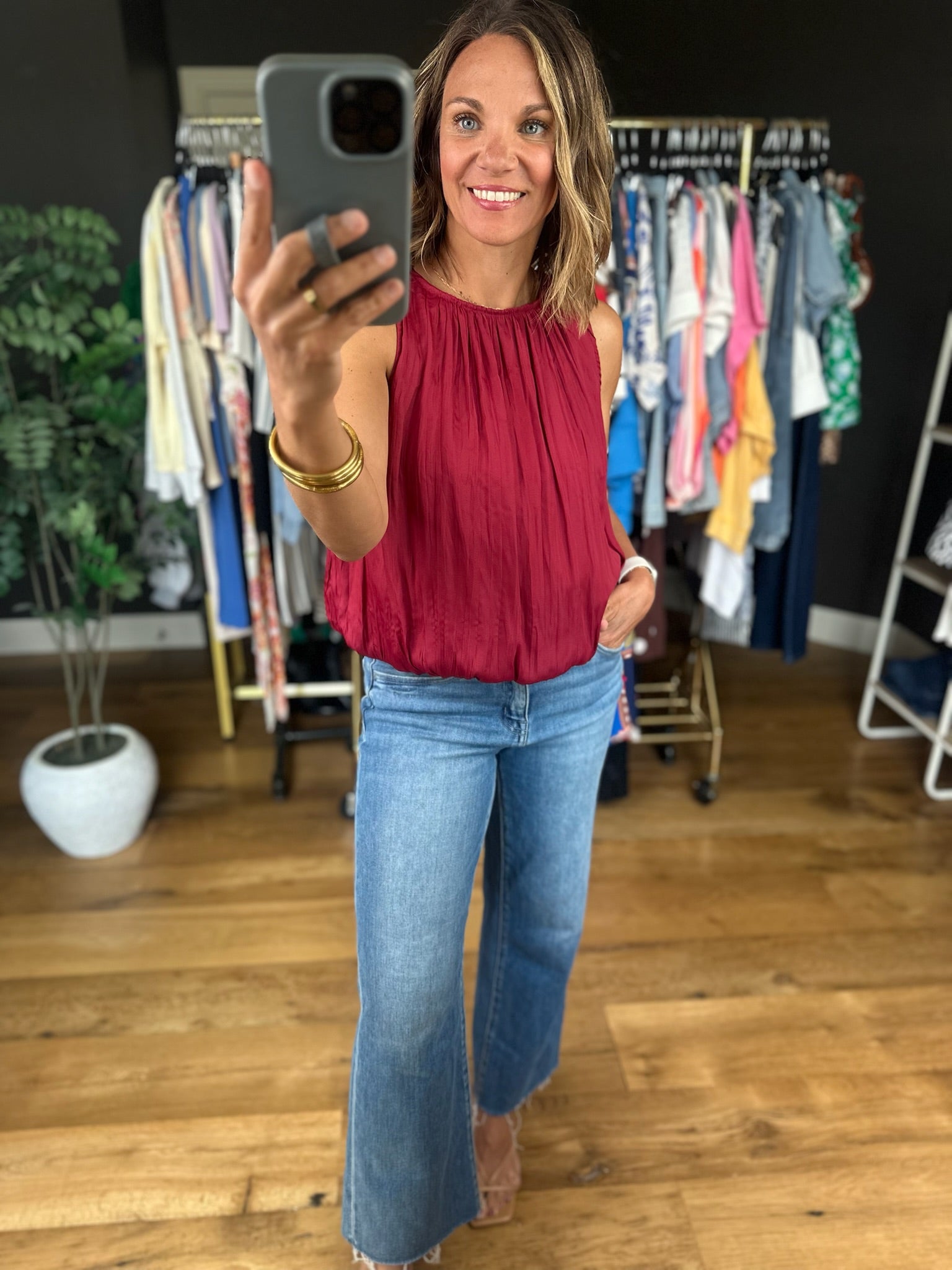 Stand My Ground Bubble-Hem Top-Sleeveless-ee:some-Anna Kaytes Boutique, Women's Fashion Boutique in Grinnell, Iowa