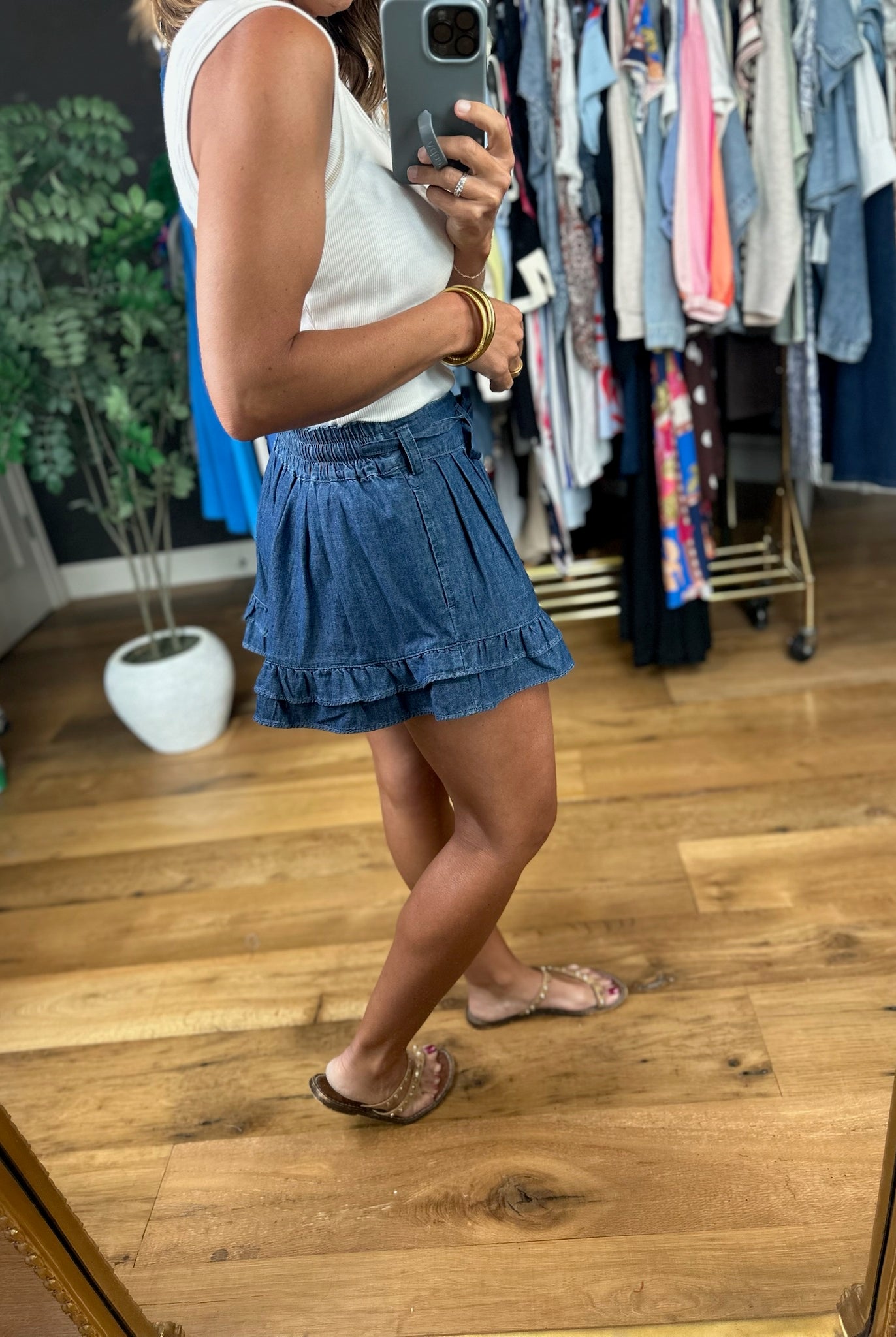 The Bristol Ruffle-Hem Shorts-Shorts-ee:some-Anna Kaytes Boutique, Women's Fashion Boutique in Grinnell, Iowa