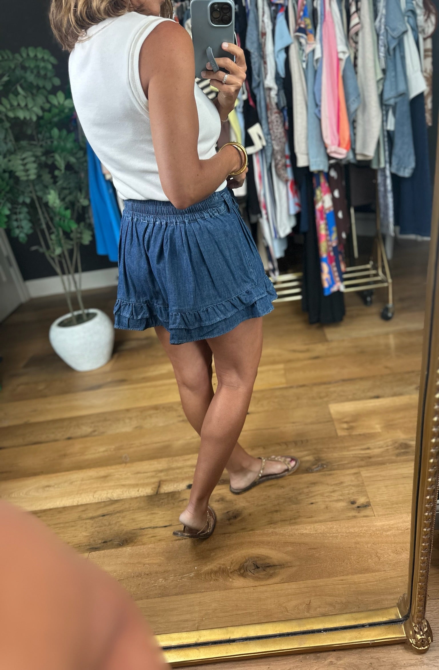 The Bristol Ruffle-Hem Shorts-Shorts-ee:some-Anna Kaytes Boutique, Women's Fashion Boutique in Grinnell, Iowa