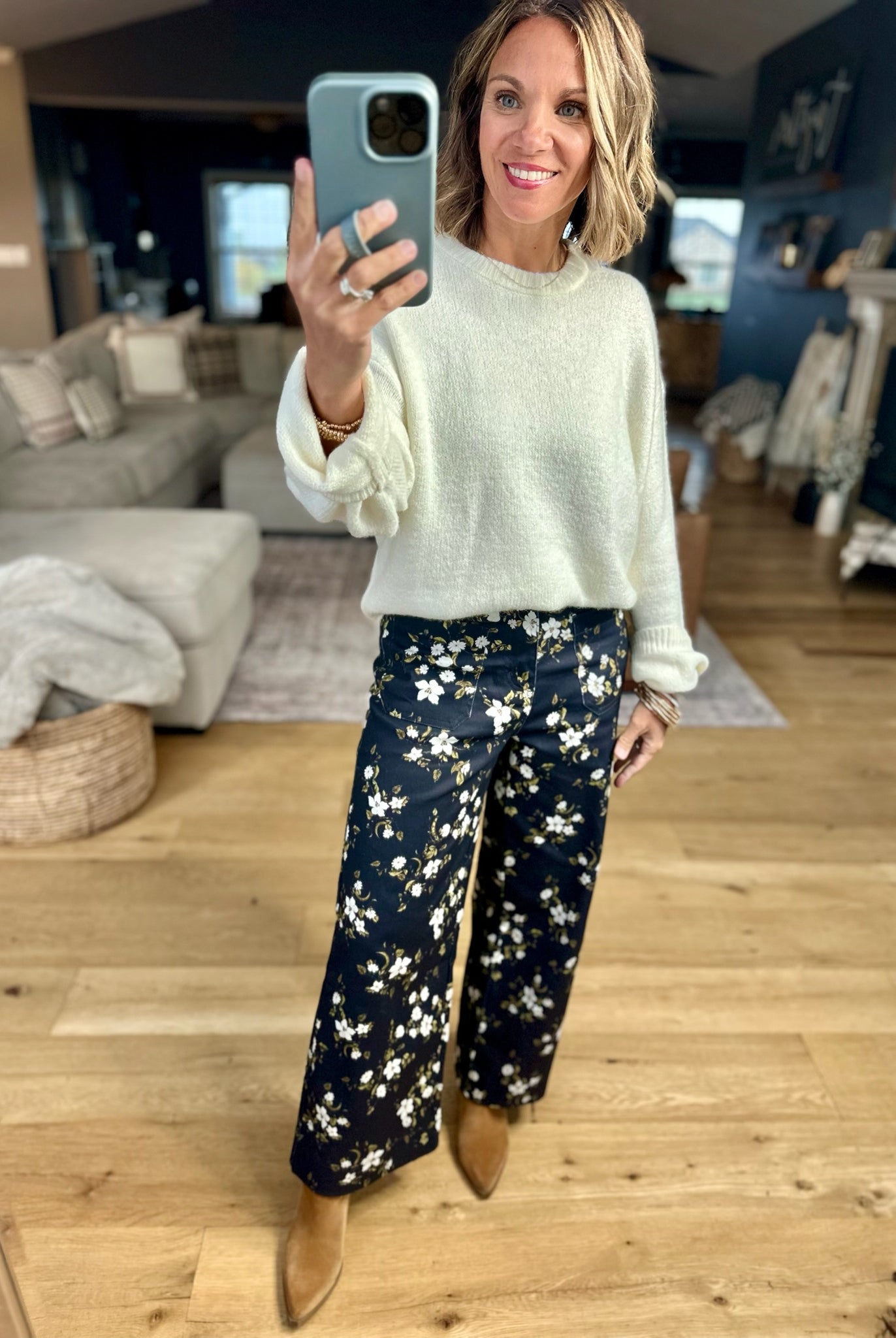 Piece Of Mind Floral Ankle Pant-Entro-Anna Kaytes Boutique, Women's Fashion Boutique in Grinnell, Iowa
