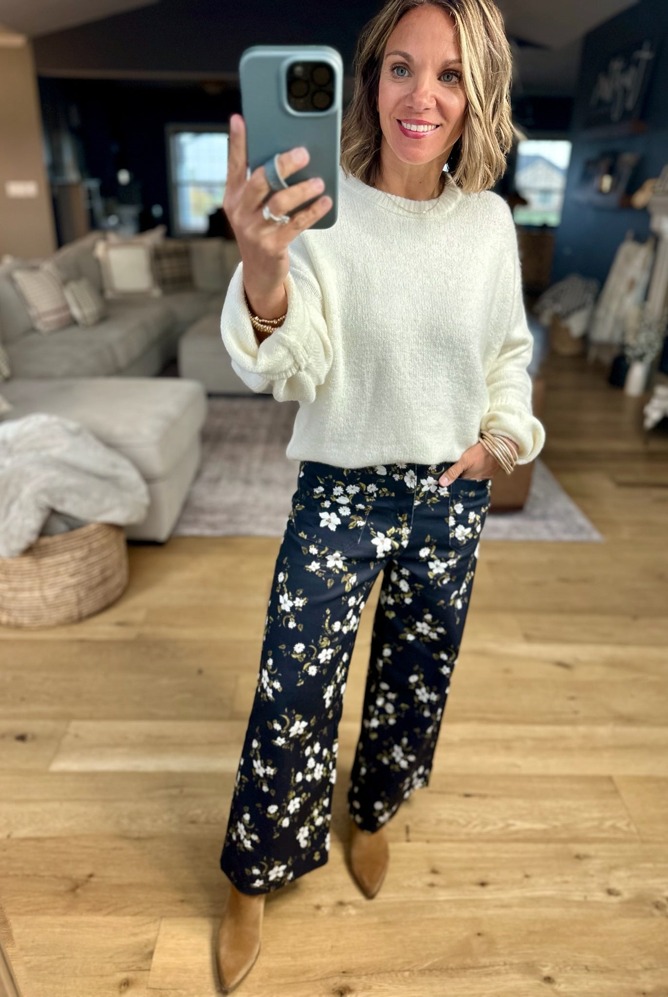 Piece Of Mind Floral Ankle Pant-Entro-Anna Kaytes Boutique, Women's Fashion Boutique in Grinnell, Iowa