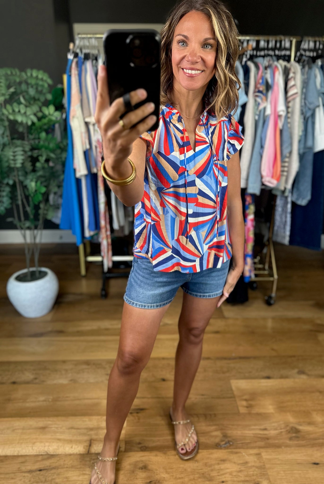 Can't Miss Abstract Print Top-Short Sleeves-Skies Are Blue-Anna Kaytes Boutique, Women's Fashion Boutique in Grinnell, Iowa