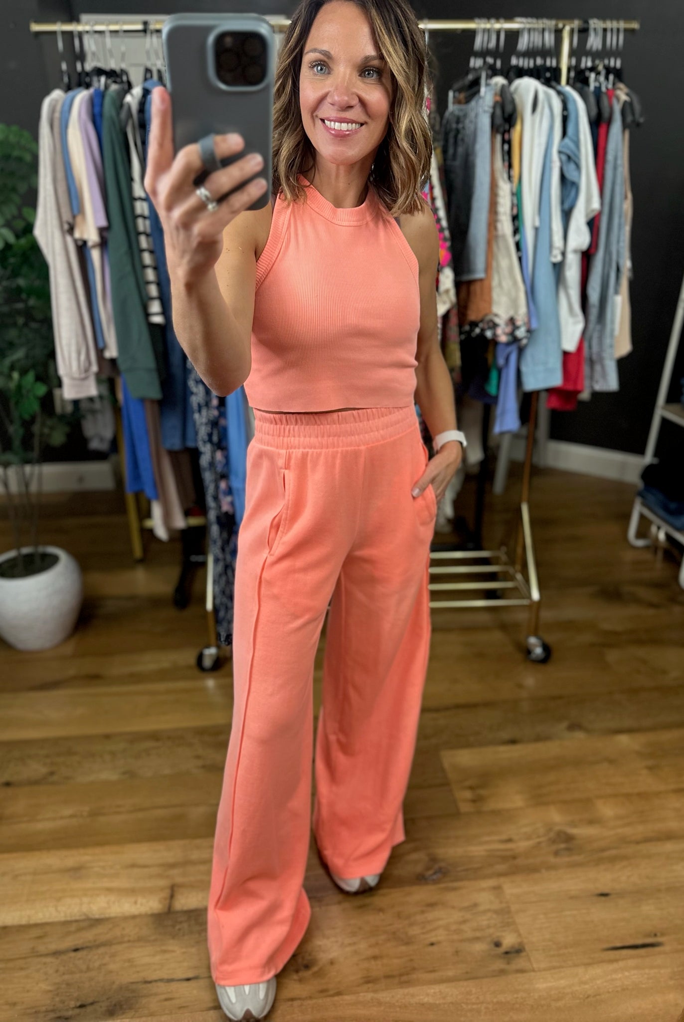 The Right Mood Crop Tank + Pant Set-Pants-La Biz-Anna Kaytes Boutique, Women's Fashion Boutique in Grinnell, Iowa