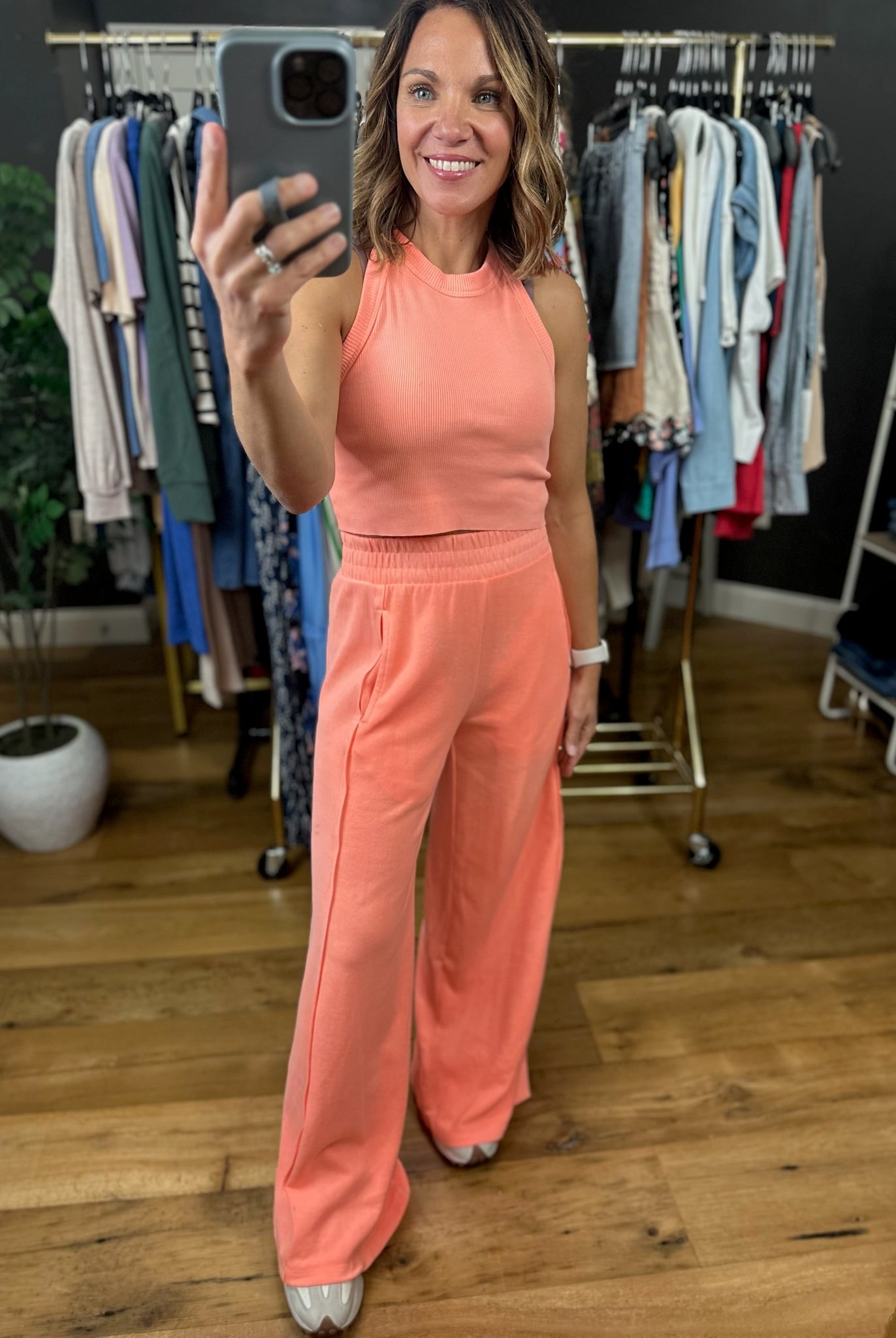 The Right Mood Crop Tank + Pant Set-Pants-La Biz-Anna Kaytes Boutique, Women's Fashion Boutique in Grinnell, Iowa