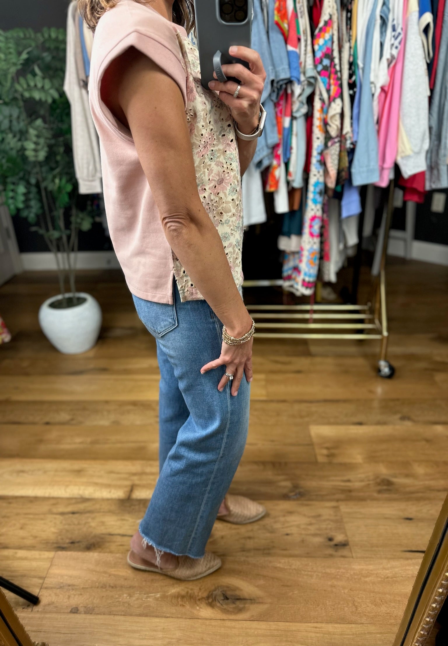 Fresh Picks Floral Top-Short Sleeves-Doe & Rae-Anna Kaytes Boutique, Women's Fashion Boutique in Grinnell, Iowa