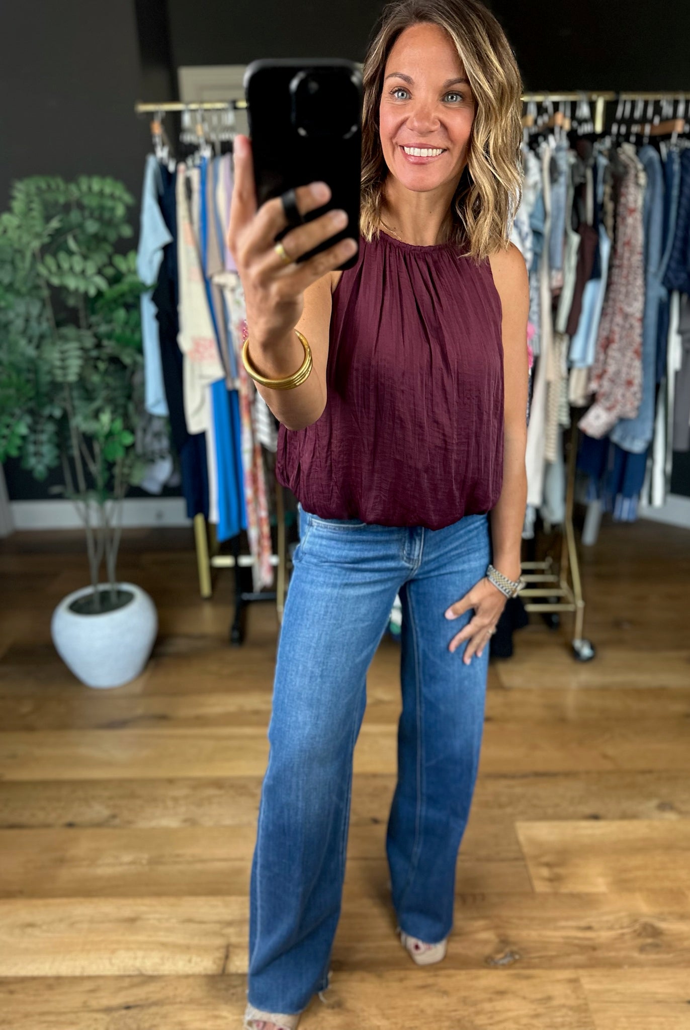 Stand My Ground Bubble-Hem Top-Sleeveless-ee:some-Anna Kaytes Boutique, Women's Fashion Boutique in Grinnell, Iowa