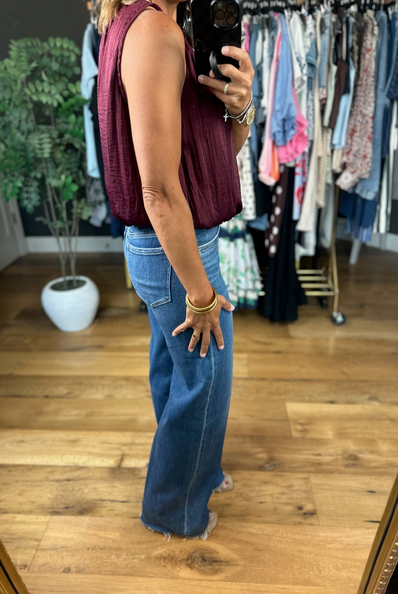 Stand My Ground Bubble-Hem Top-Sleeveless-ee:some-Anna Kaytes Boutique, Women's Fashion Boutique in Grinnell, Iowa