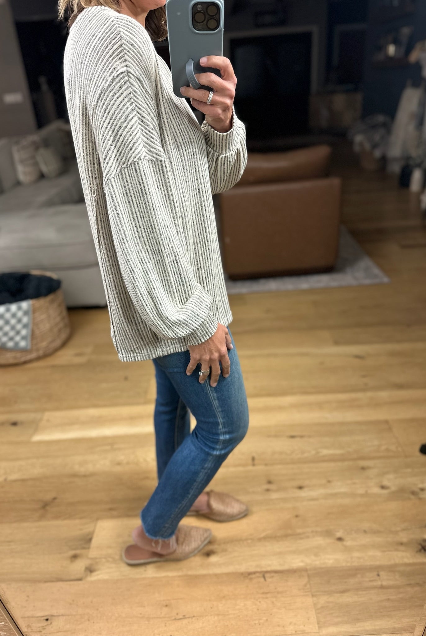 Moments In Time Ribbed Long Sleeve Top-Blu Pepper-Anna Kaytes Boutique, Women's Fashion Boutique in Grinnell, Iowa