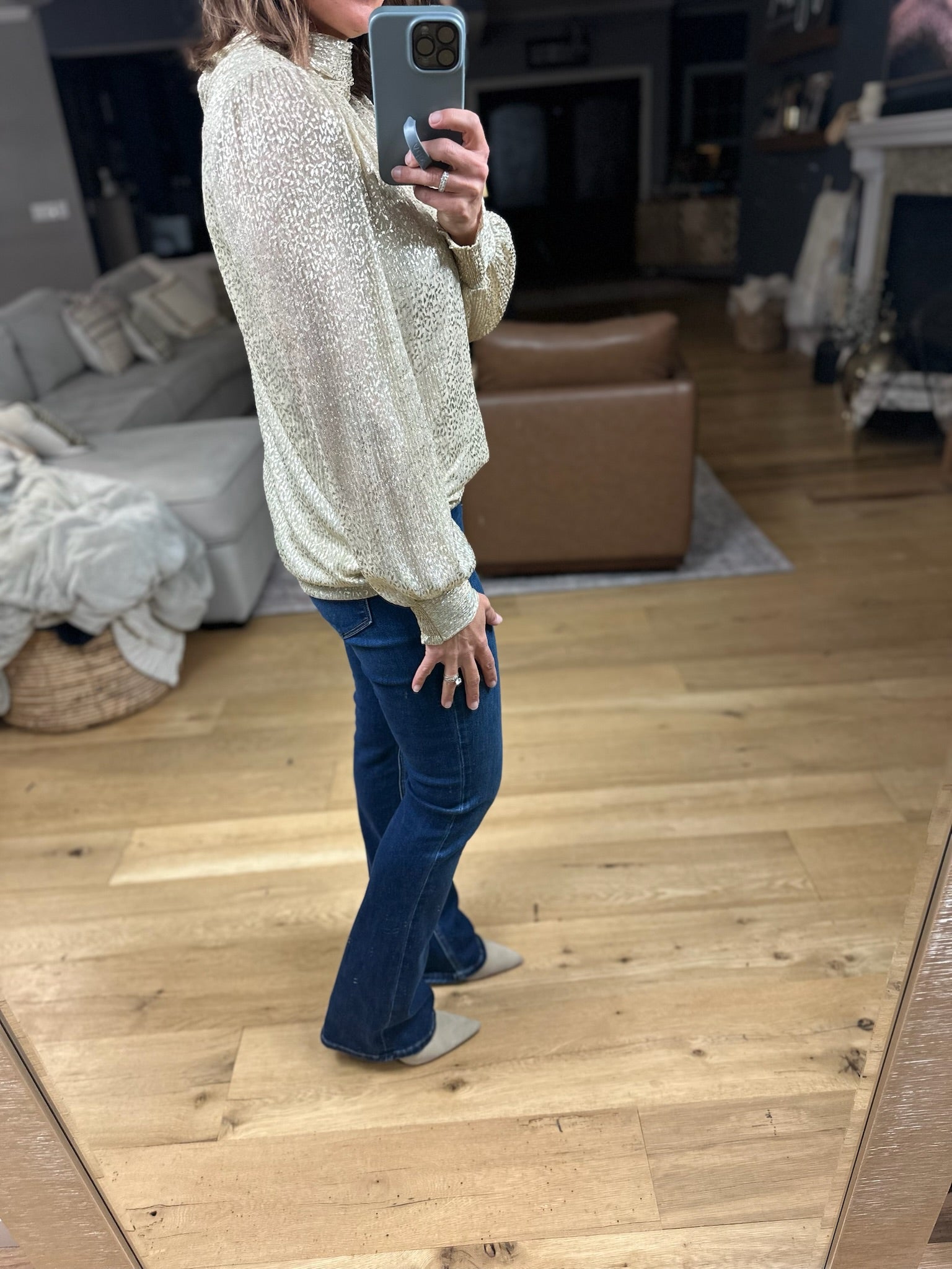 Sweetest Dreams Keyhole Long Sleeve Top - Gold-Long Sleeves-Skies Are Blue-Anna Kaytes Boutique, Women's Fashion Boutique in Grinnell, Iowa