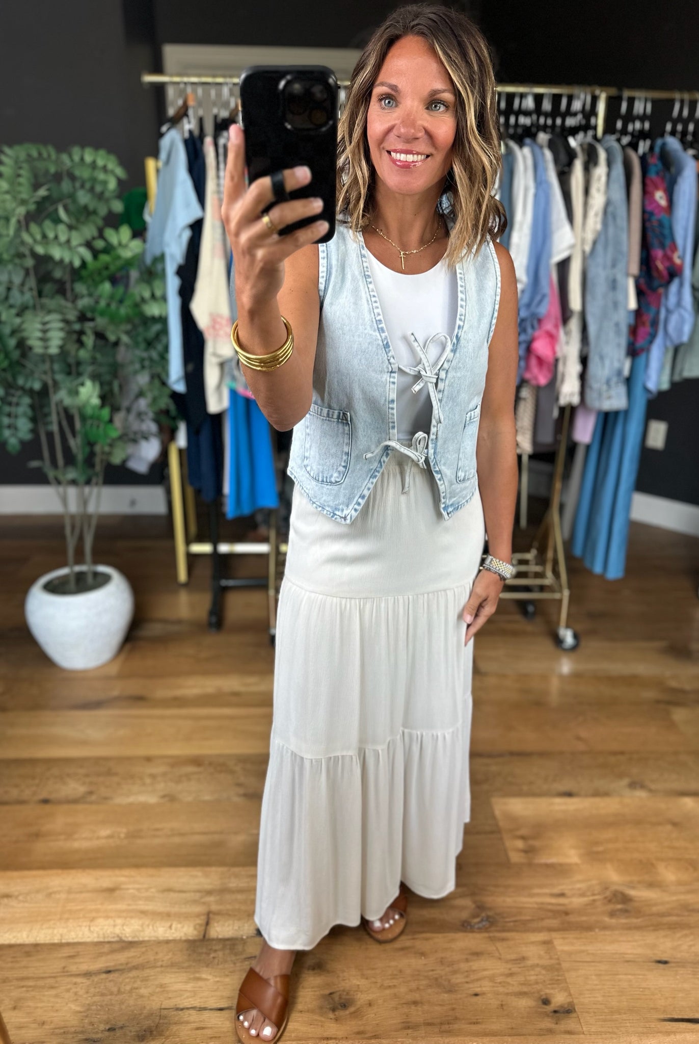 On Cloud 9 Denim Vest-Sleeveless-Very J-Anna Kaytes Boutique, Women's Fashion Boutique in Grinnell, Iowa