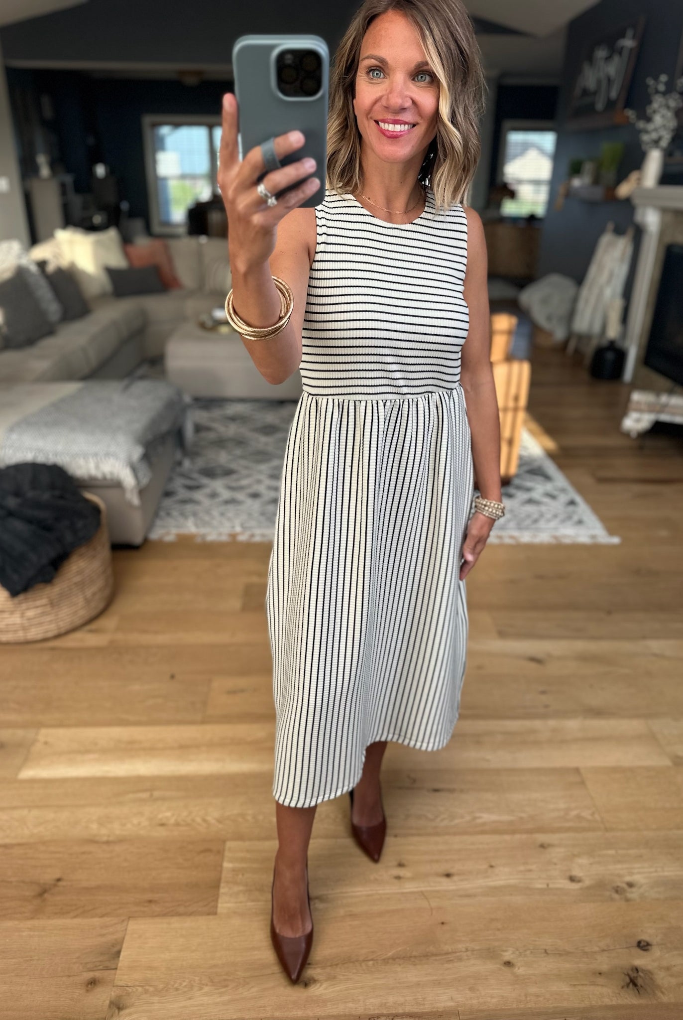 Brunch By Noon Pocket Midi Dress-Wishlist-Anna Kaytes Boutique, Women's Fashion Boutique in Grinnell, Iowa