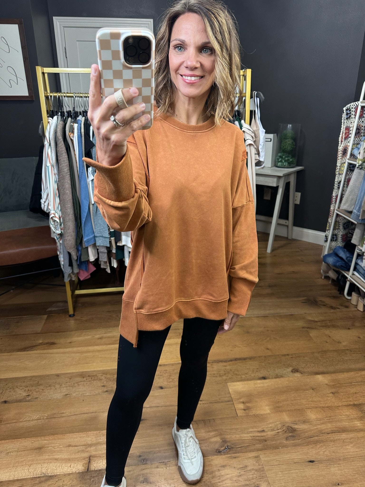 Out For The Day Split Hem Crewneck-Jodifl-Anna Kaytes Boutique, Women's Fashion Boutique in Grinnell, Iowa