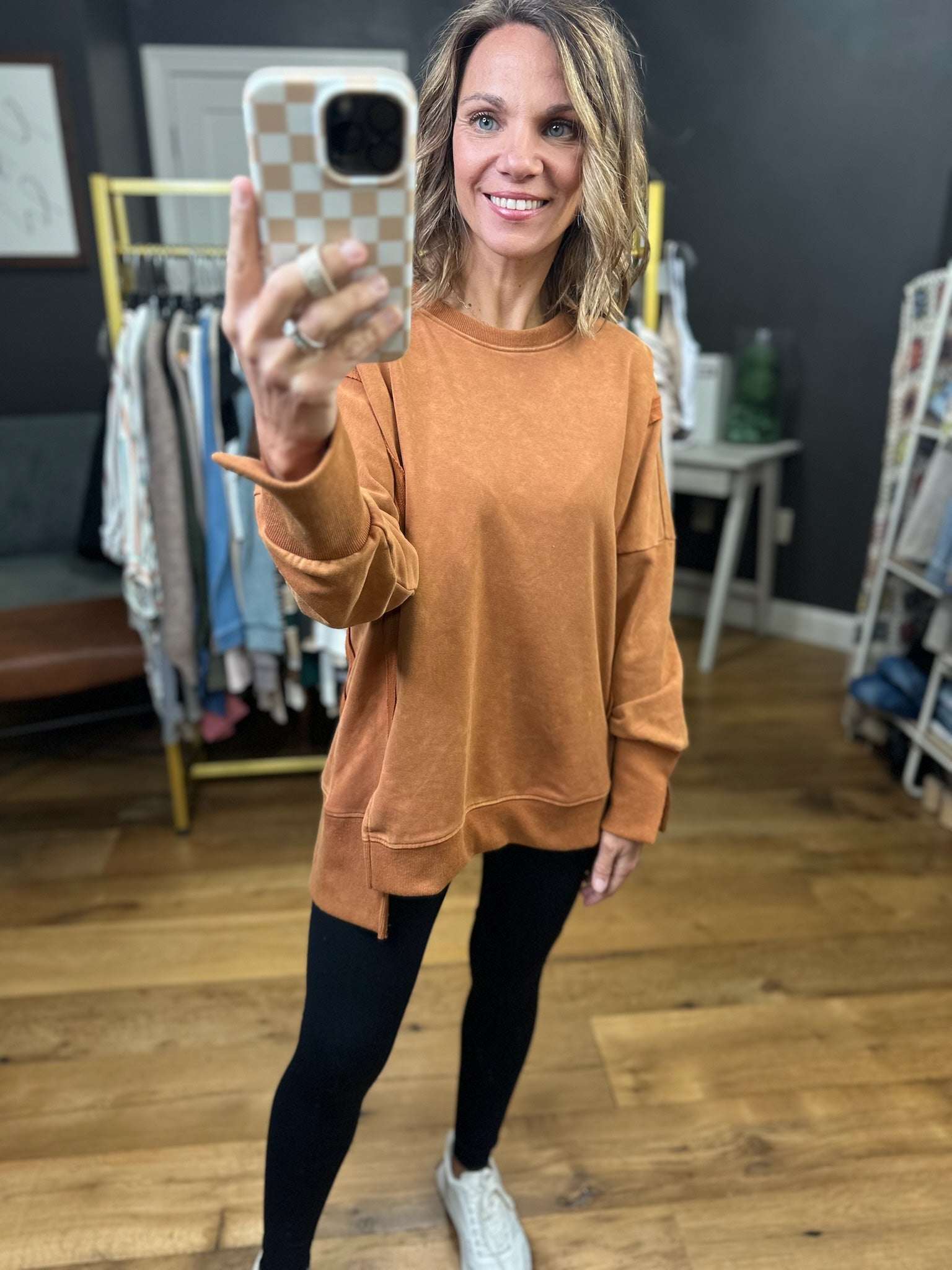 Out For The Day Split Hem Crewneck-Jodifl-Anna Kaytes Boutique, Women's Fashion Boutique in Grinnell, Iowa