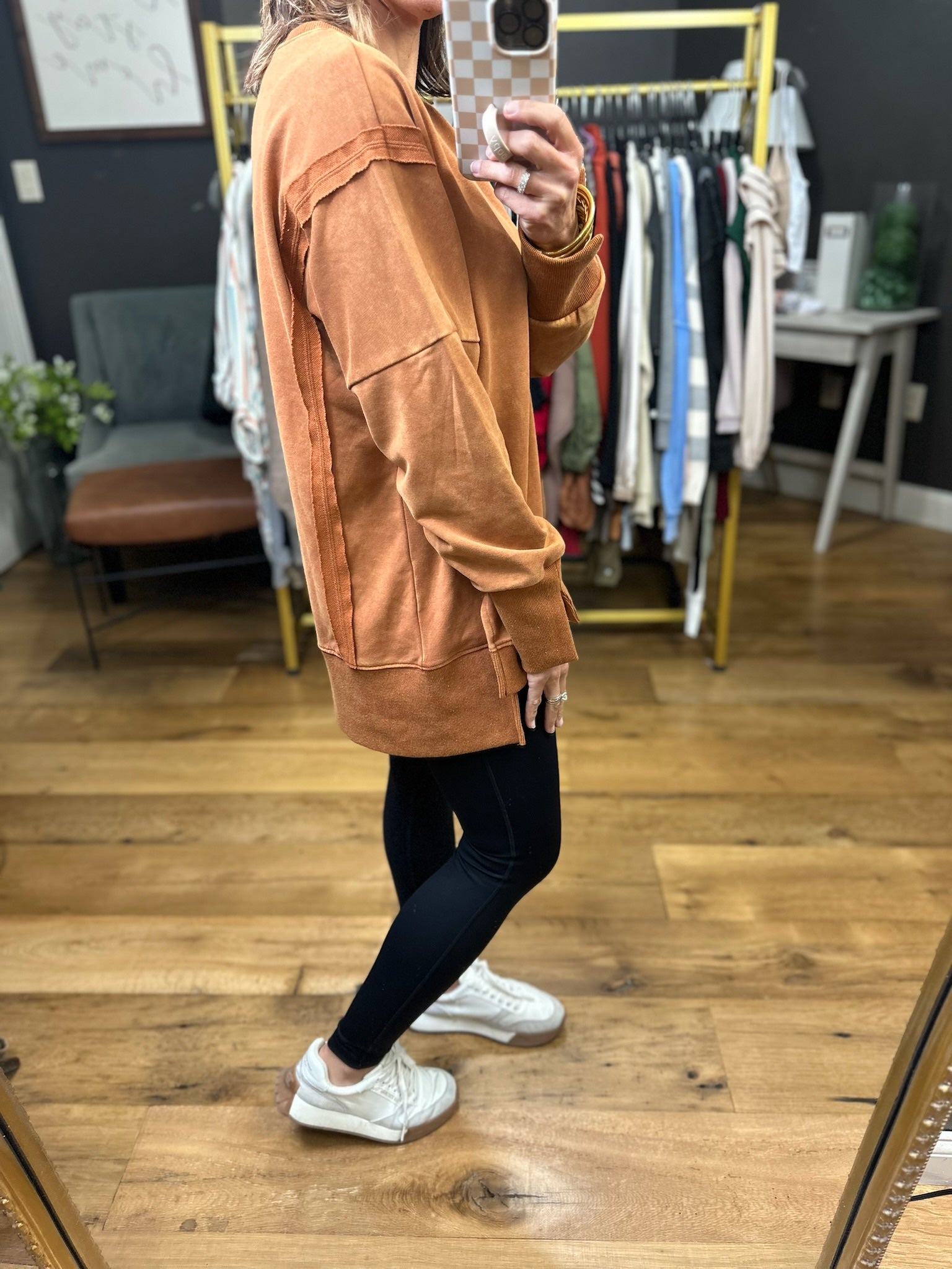 Out For The Day Split Hem Crewneck-Jodifl-Anna Kaytes Boutique, Women's Fashion Boutique in Grinnell, Iowa