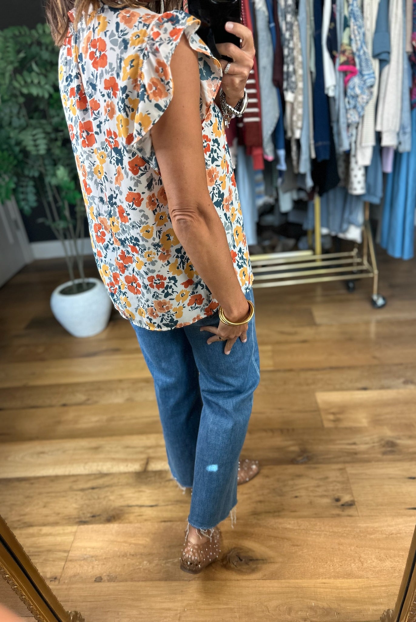 Worth It All Floral Top-Short Sleeves-voy-Anna Kaytes Boutique, Women's Fashion Boutique in Grinnell, Iowa