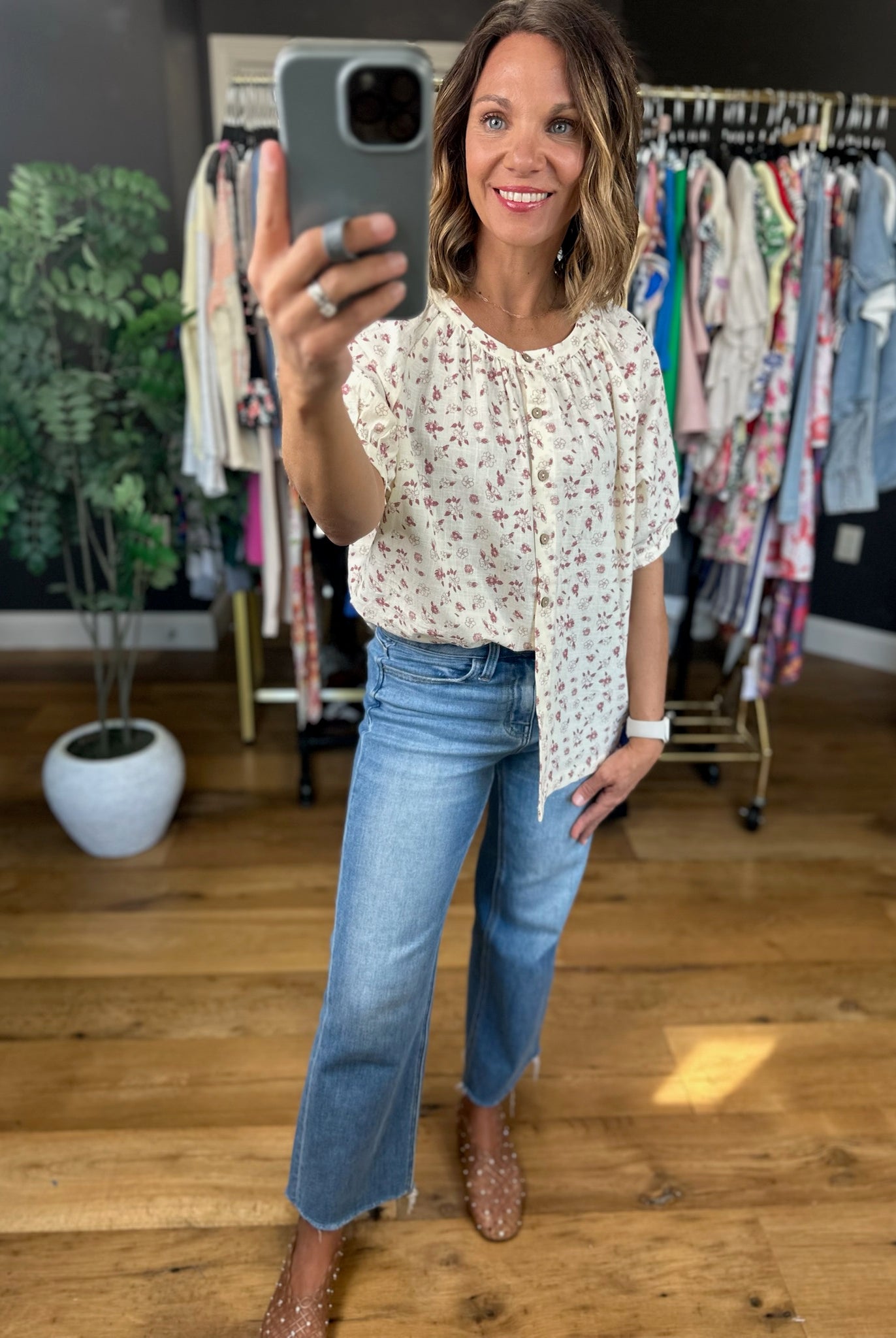 Everywhere With You Floral Top-Short Sleeves-Vine & Love-Anna Kaytes Boutique, Women's Fashion Boutique in Grinnell, Iowa