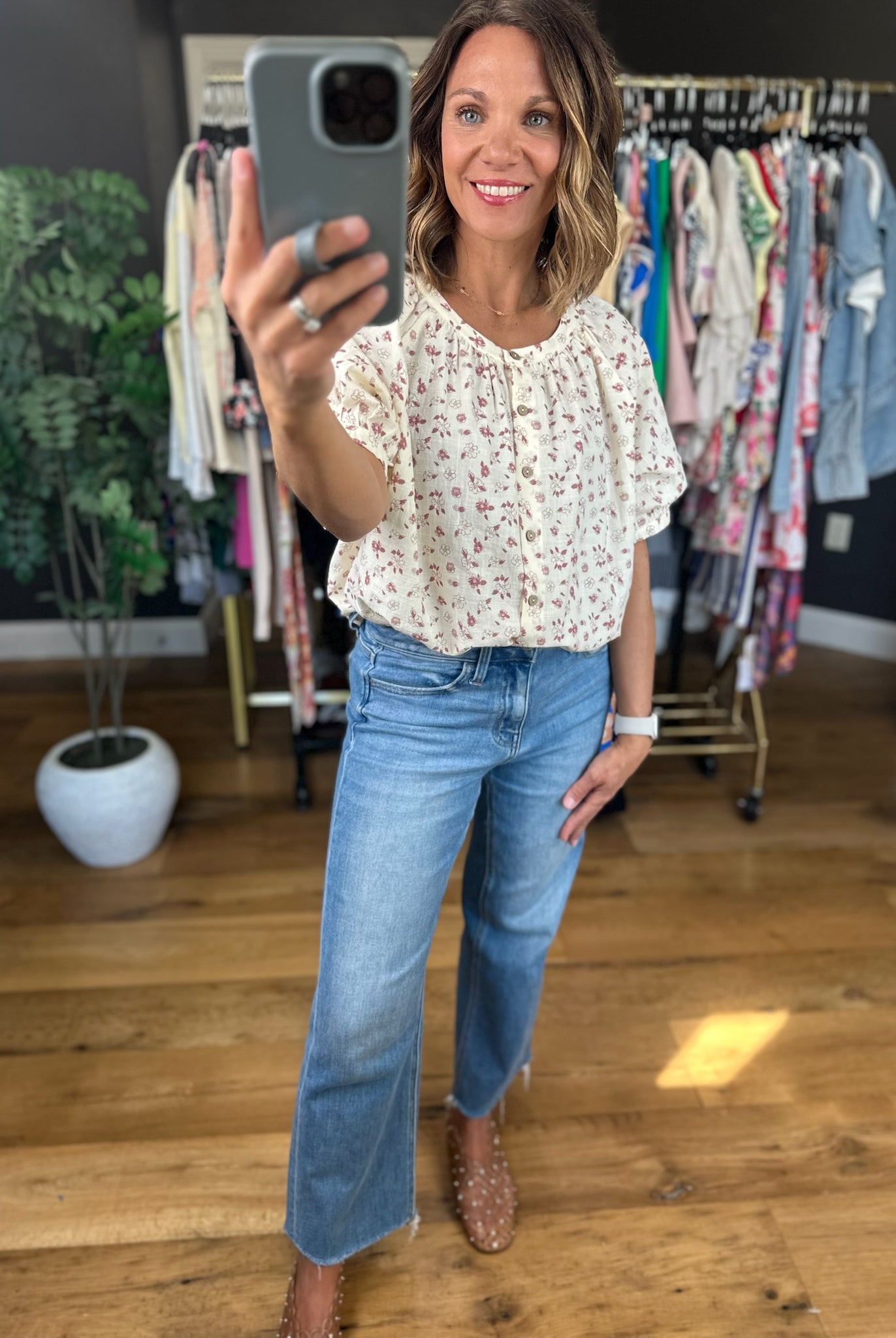 Everywhere With You Floral Top-Short Sleeves-Vine & Love-Anna Kaytes Boutique, Women's Fashion Boutique in Grinnell, Iowa