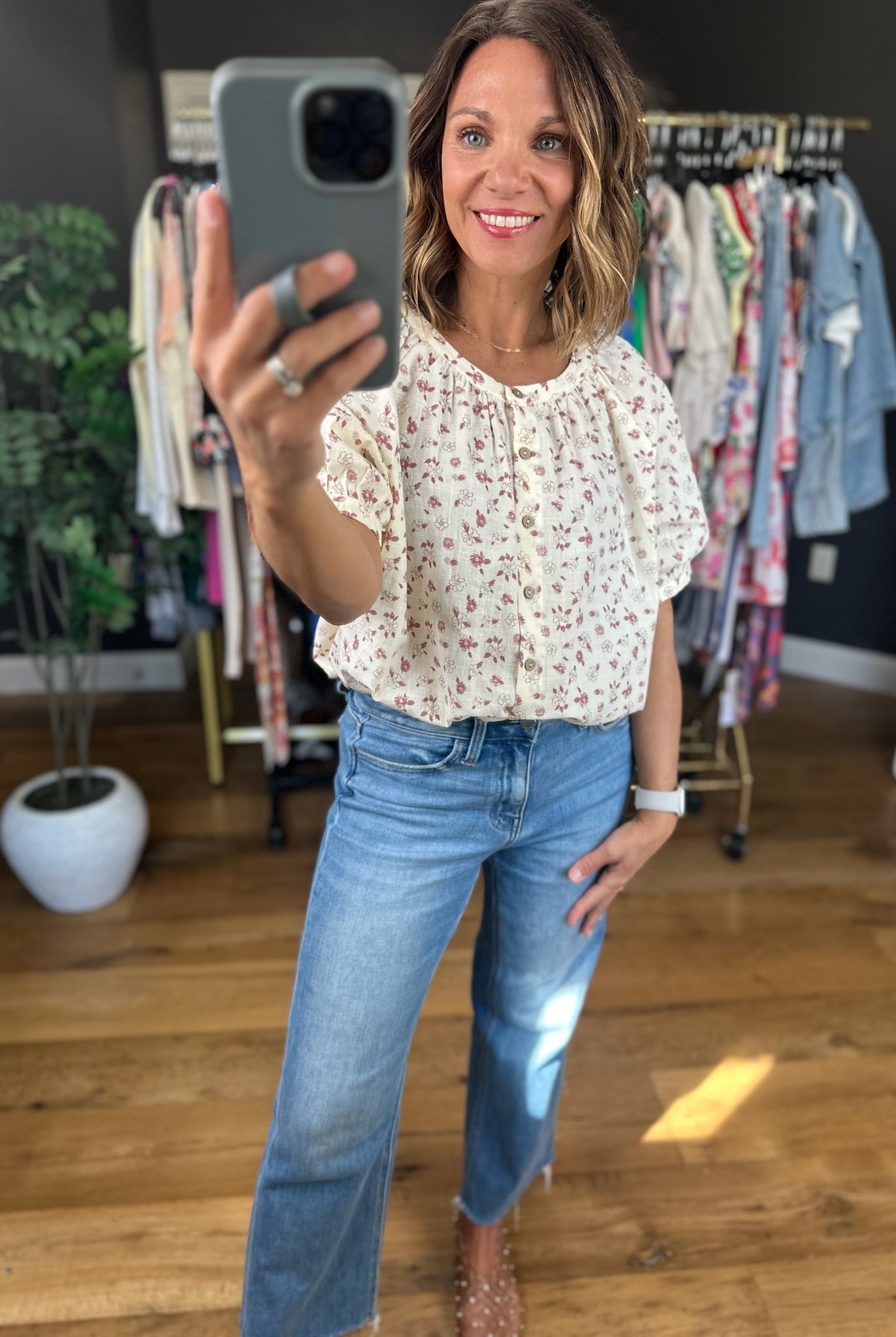 Everywhere With You Floral Top-Short Sleeves-Vine & Love-Anna Kaytes Boutique, Women's Fashion Boutique in Grinnell, Iowa