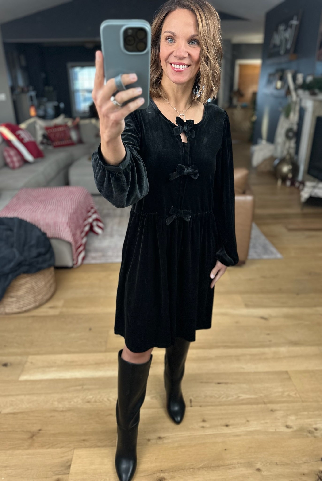 Stay For The Season Velvet Dress-Vine & Love-Anna Kaytes Boutique, Women's Fashion Boutique in Grinnell, Iowa