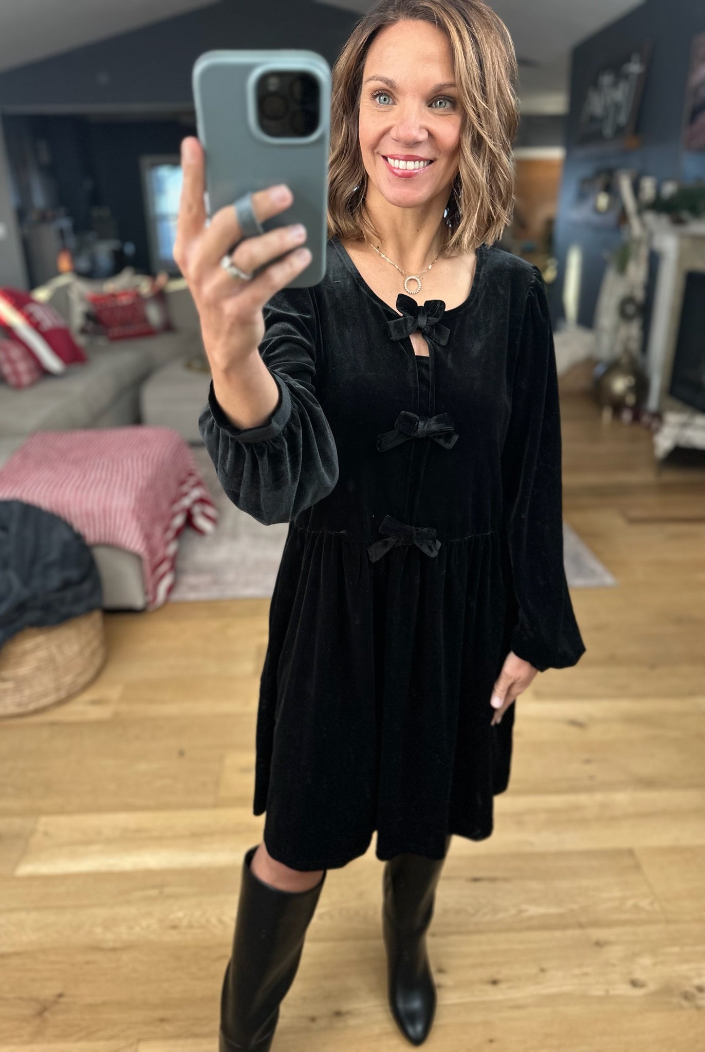 Stay For The Season Velvet Dress-Vine & Love-Anna Kaytes Boutique, Women's Fashion Boutique in Grinnell, Iowa