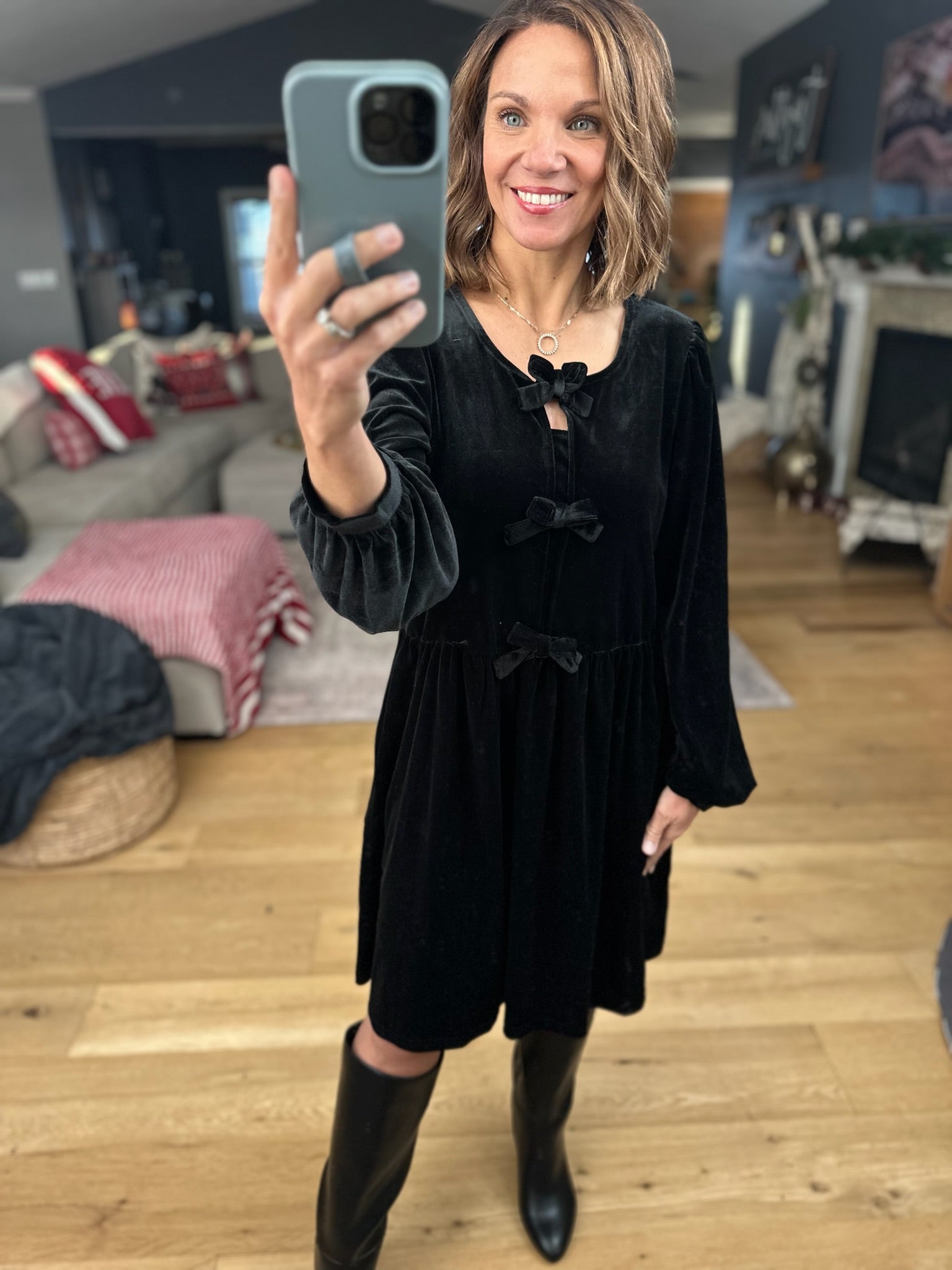 Stay For The Season Velvet Dress-Vine & Love-Anna Kaytes Boutique, Women's Fashion Boutique in Grinnell, Iowa