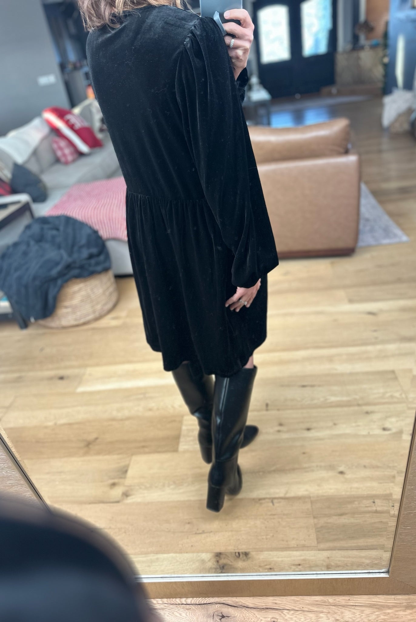 Stay For The Season Velvet Dress-Vine & Love-Anna Kaytes Boutique, Women's Fashion Boutique in Grinnell, Iowa